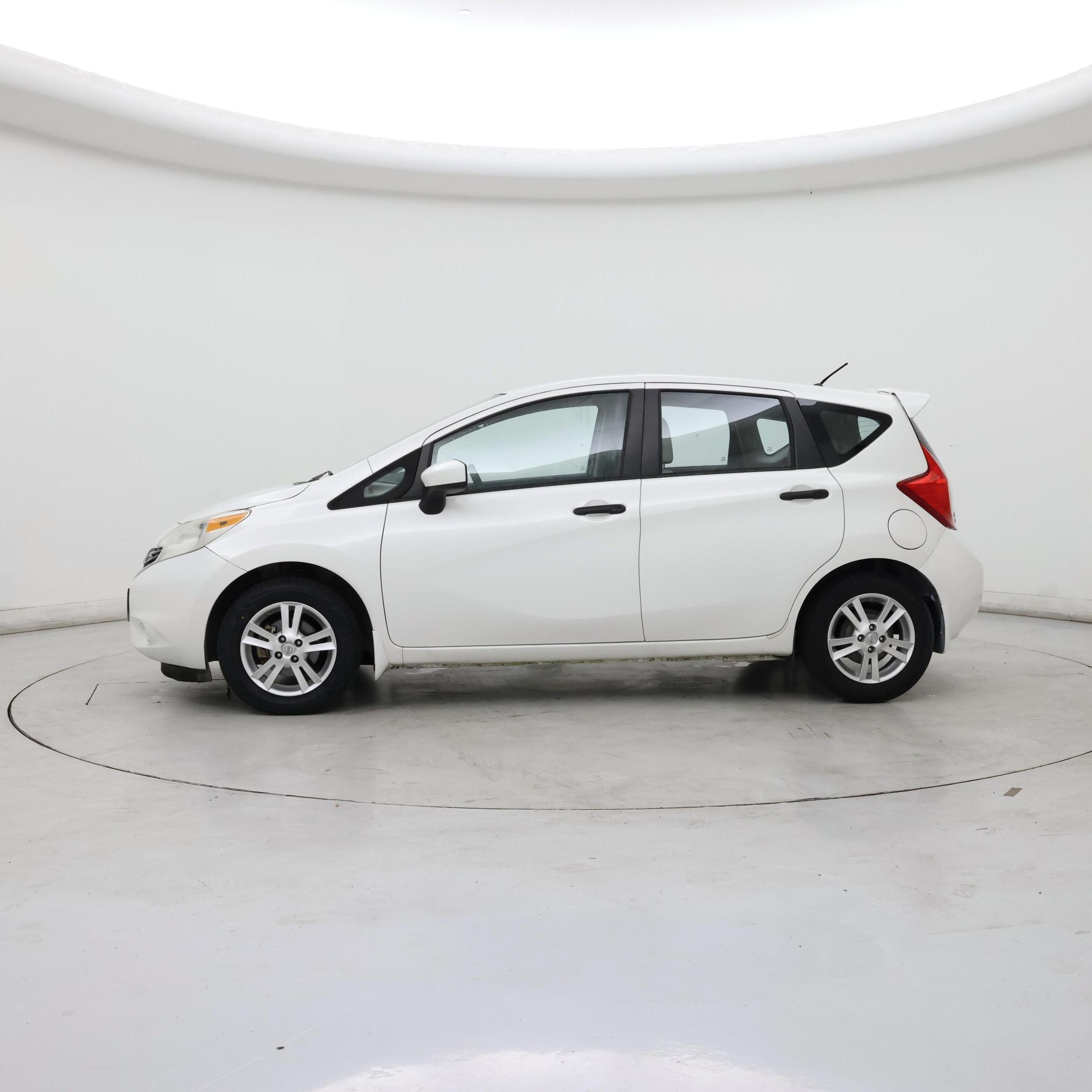 Thumbnail: 2015 Nissan Versa Note - 3