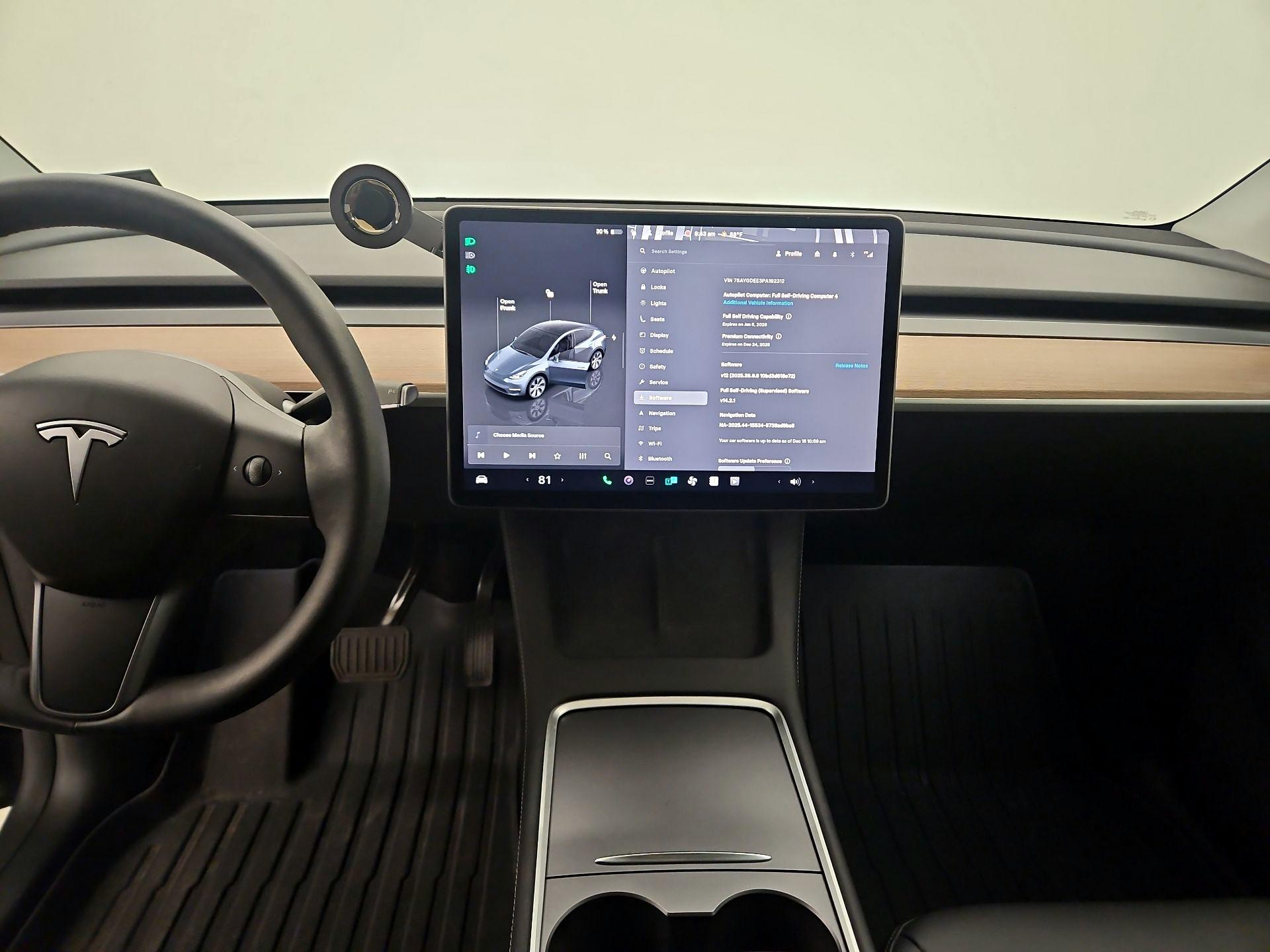 Thumbnail: 2023 Tesla Model Y - 9