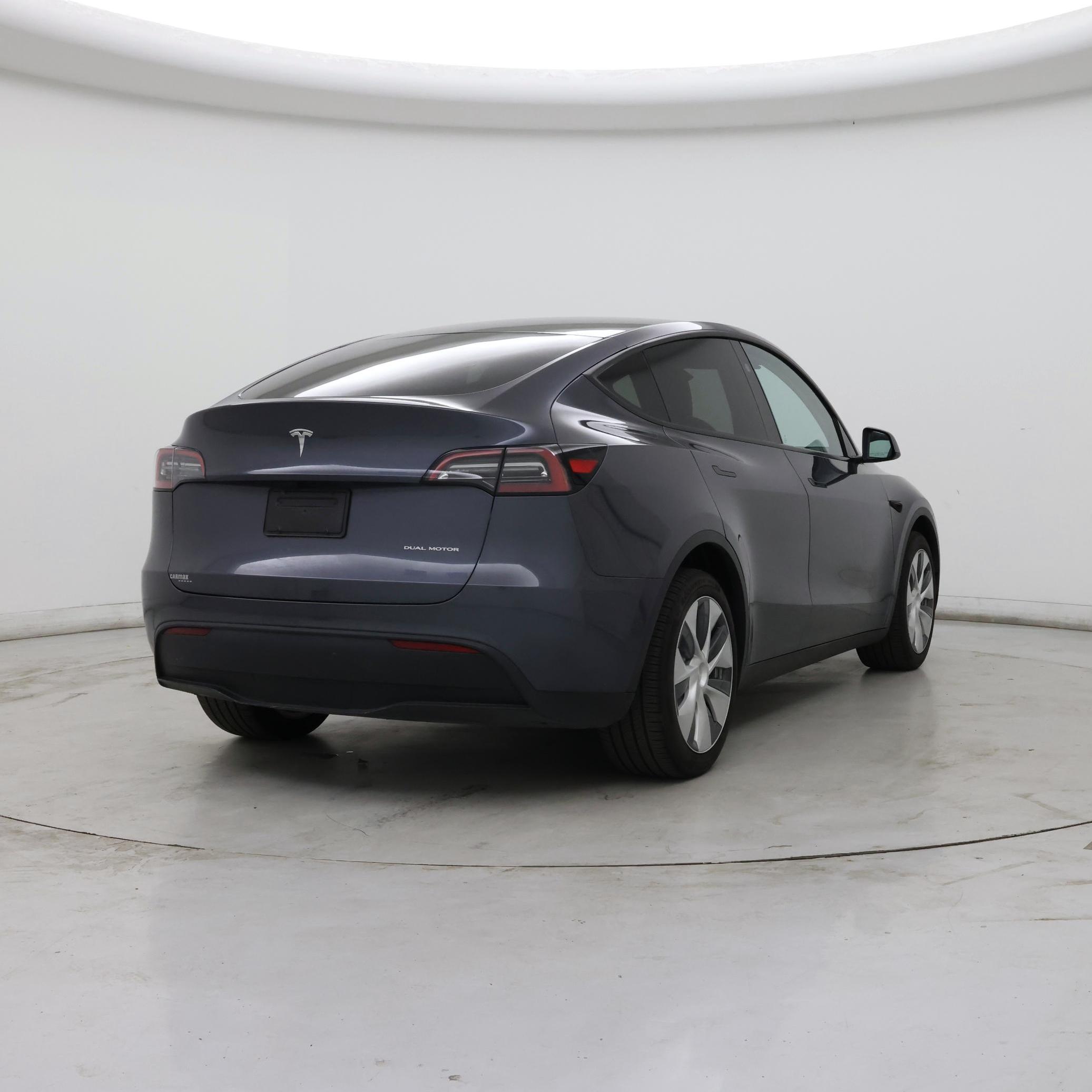 Thumbnail: 2023 Tesla Model Y - 8