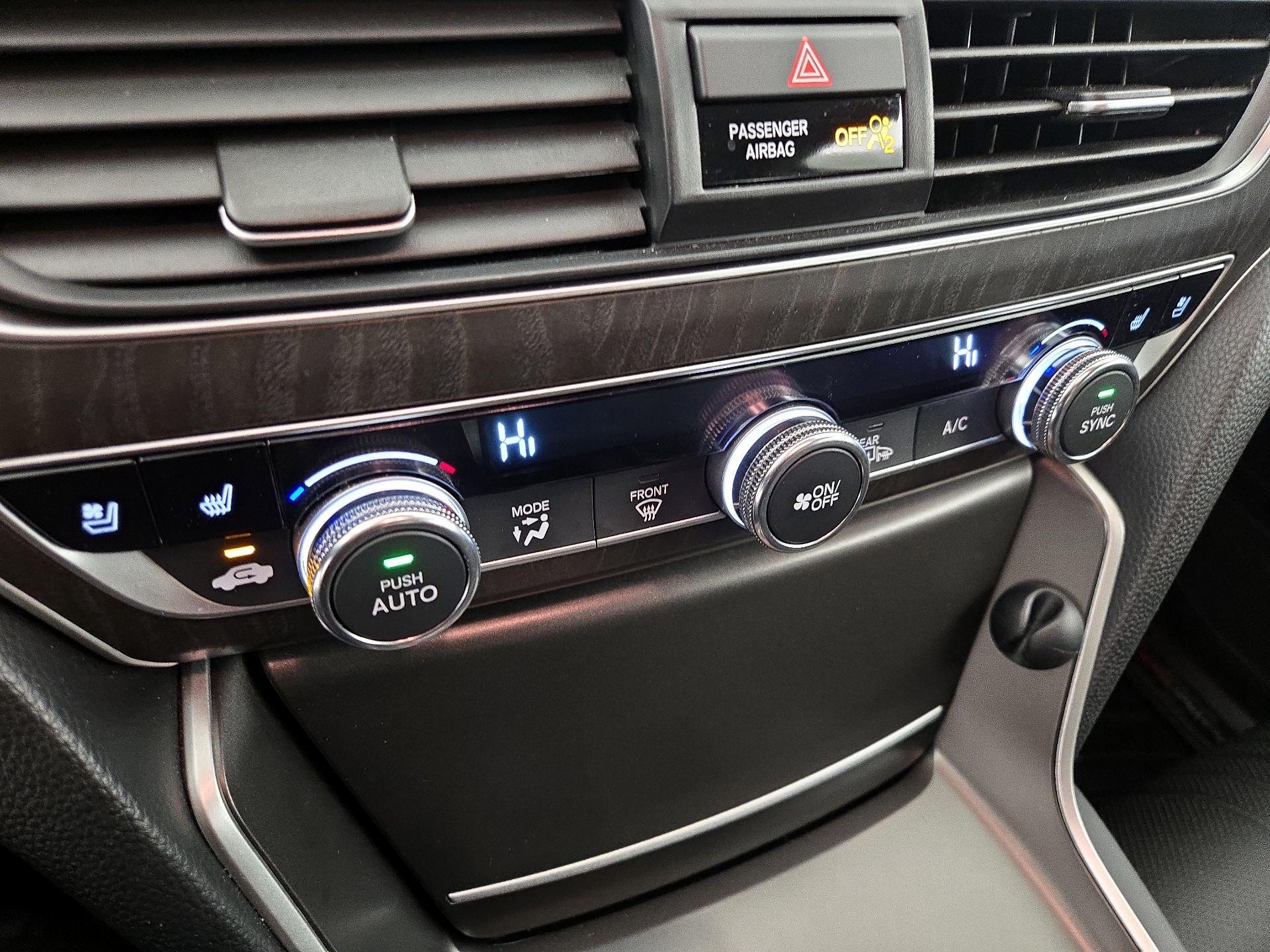 Thumbnail: 2018 Honda Accord - 17