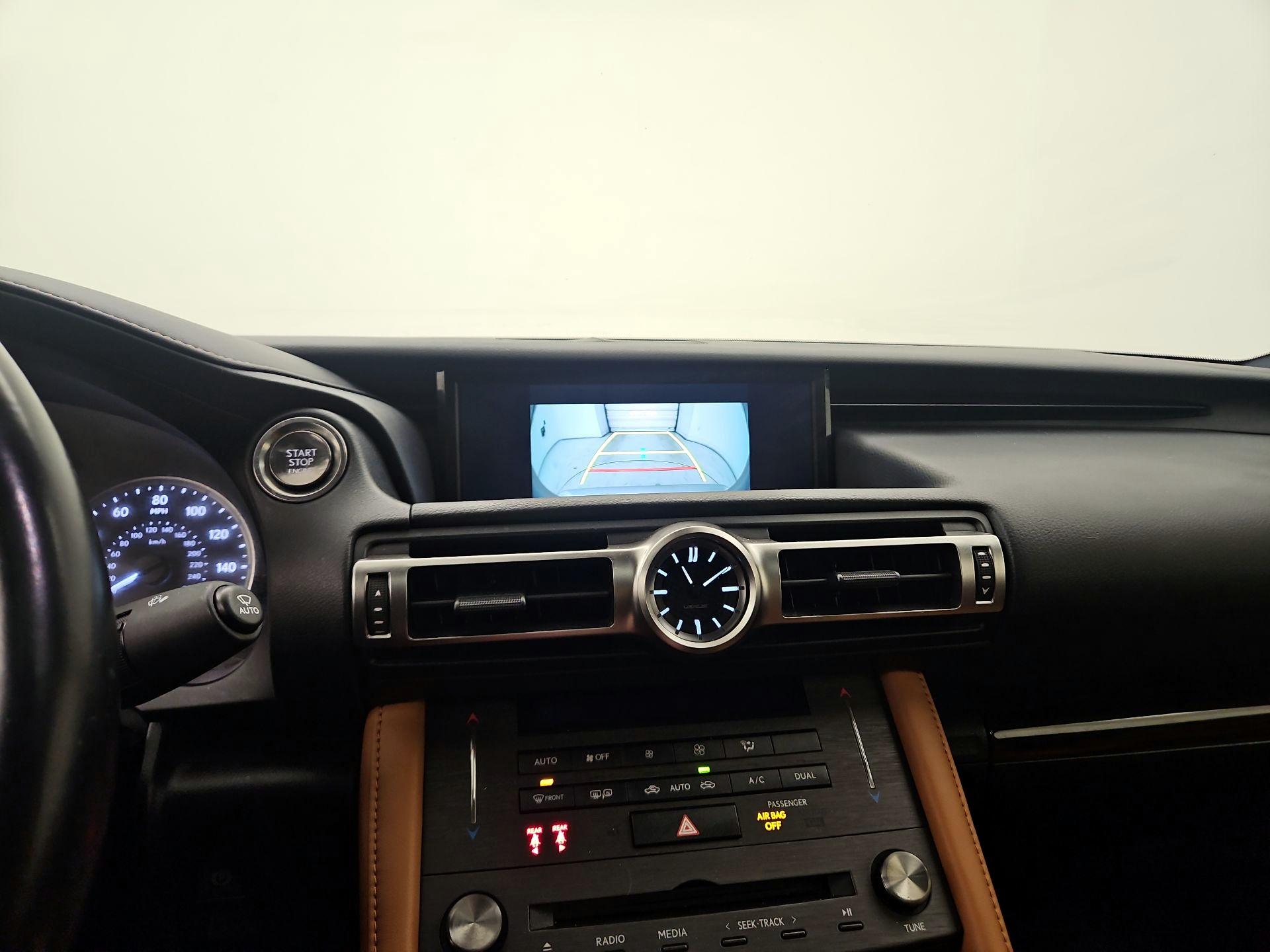 Thumbnail: 2021 Lexus RC - 15