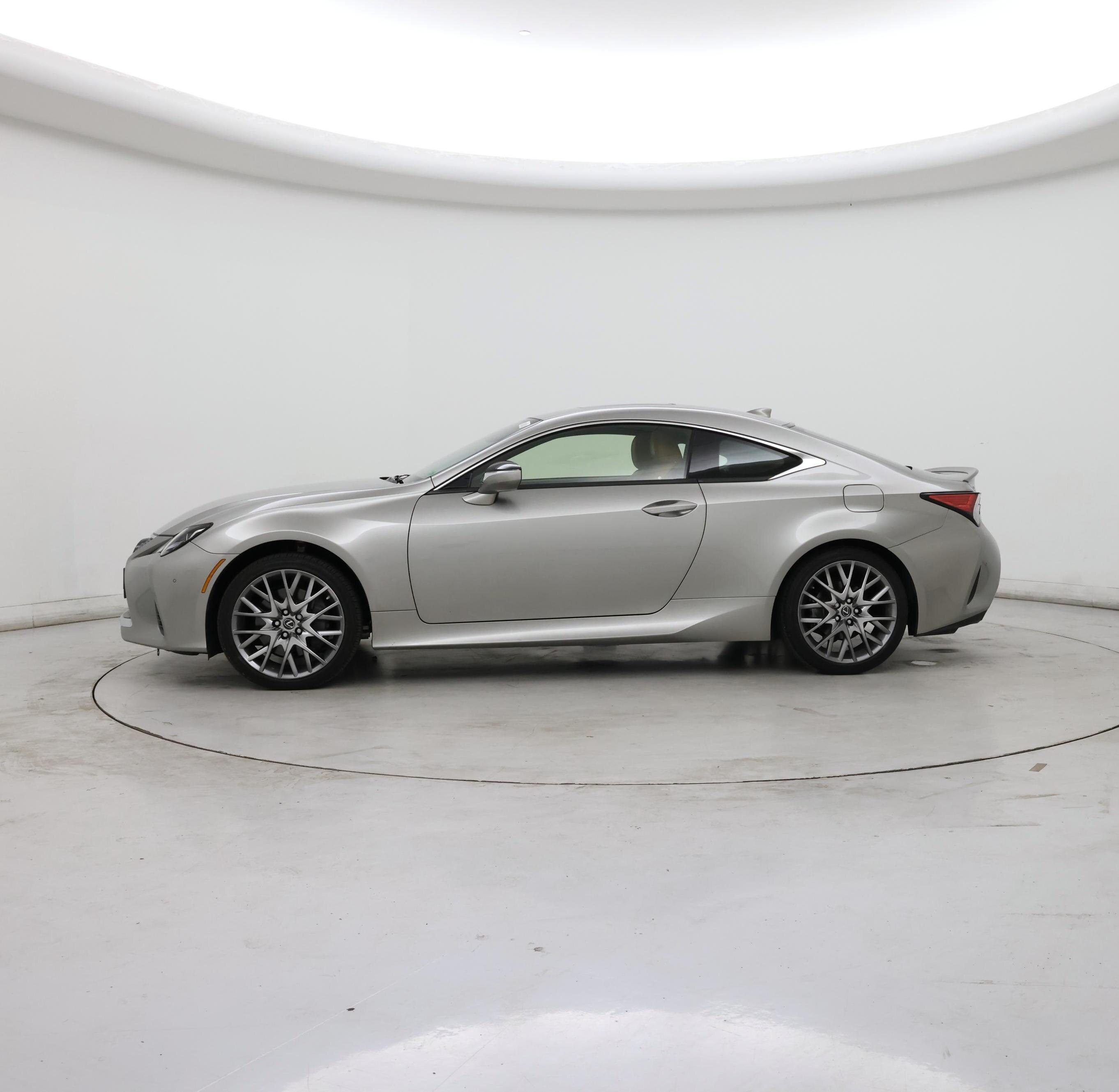 Thumbnail: 2021 Lexus RC - 3