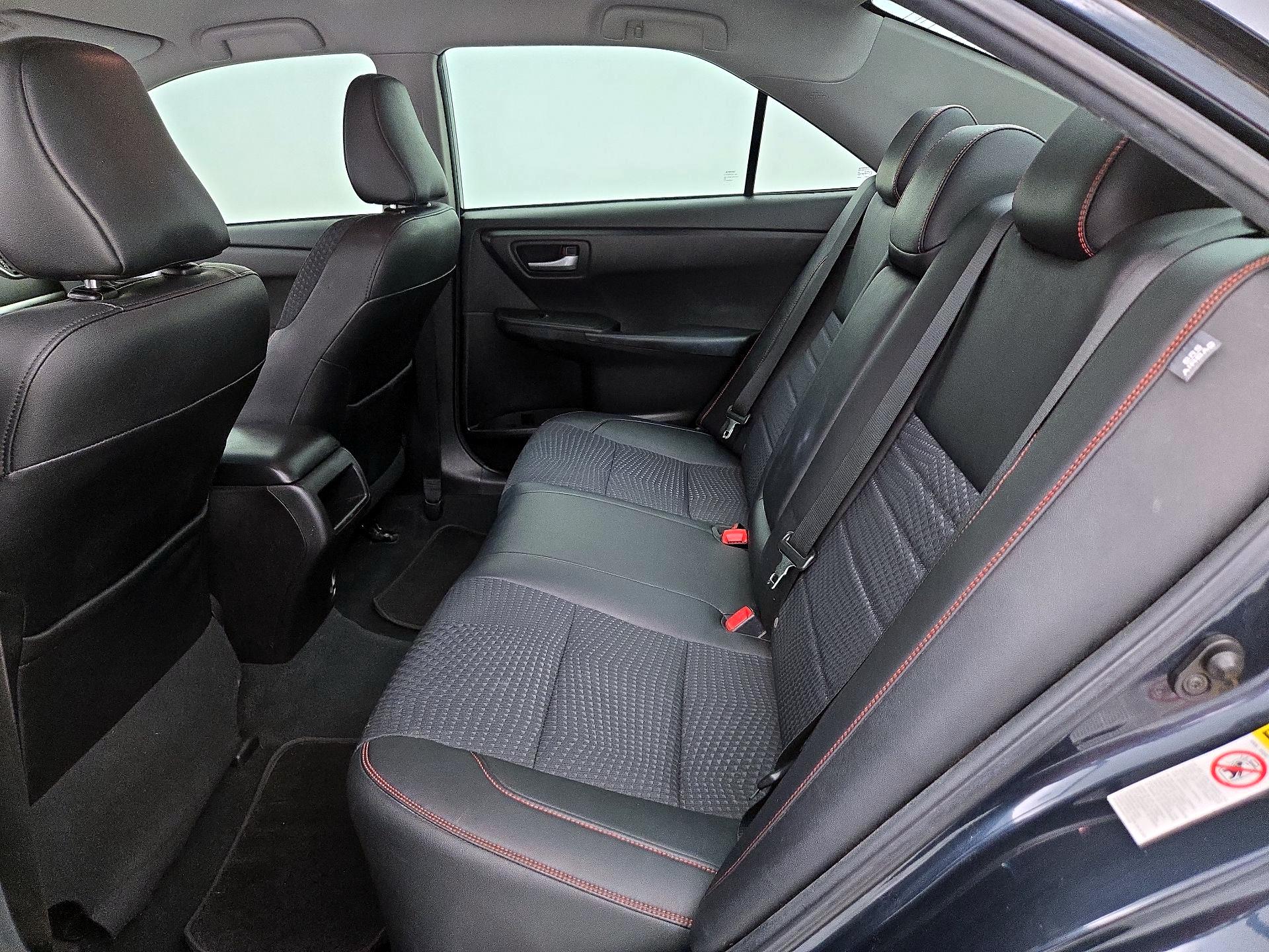 Thumbnail: 2015 Toyota Camry - 19