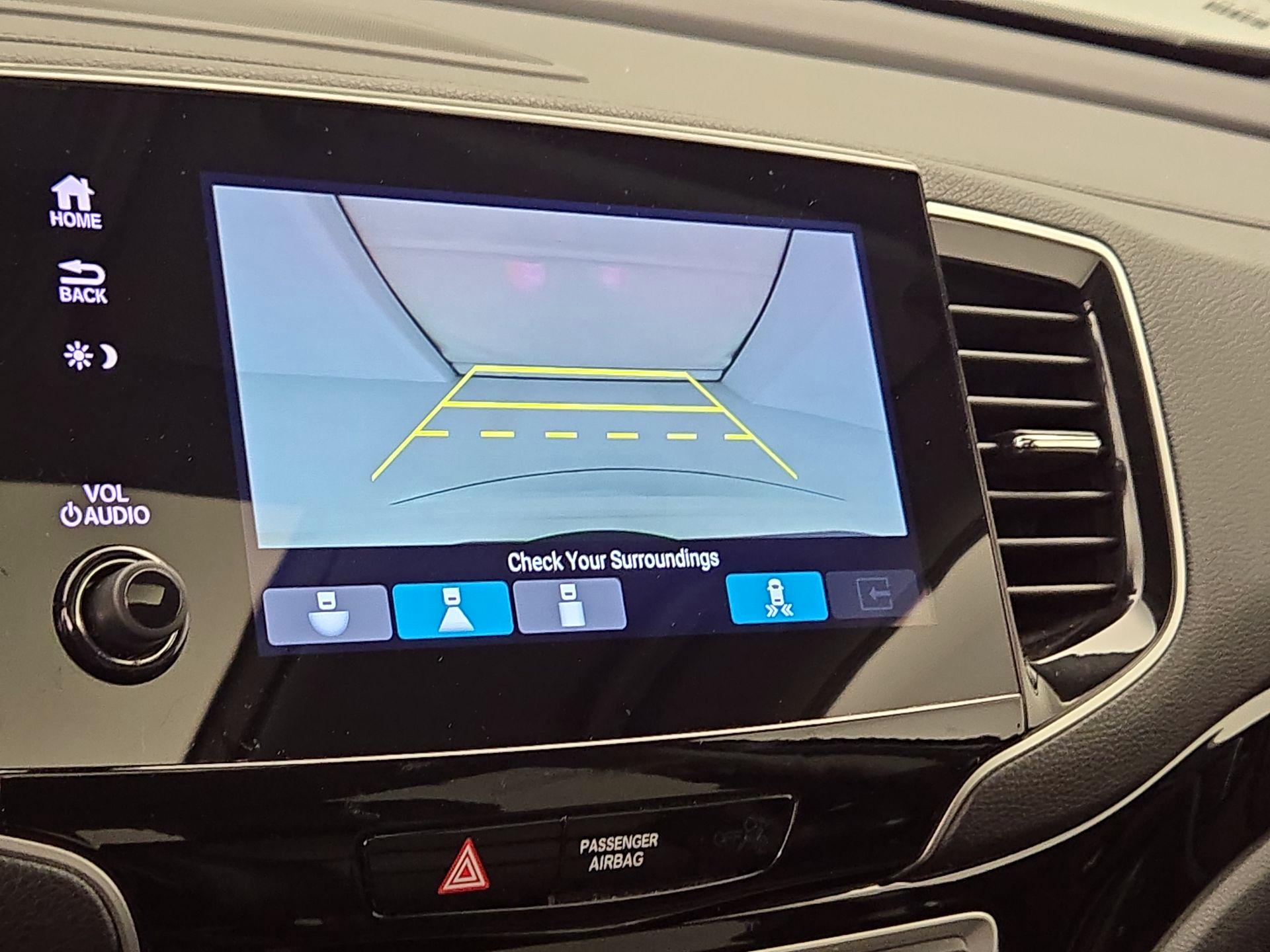 Thumbnail: 2020 Honda Pilot - 15