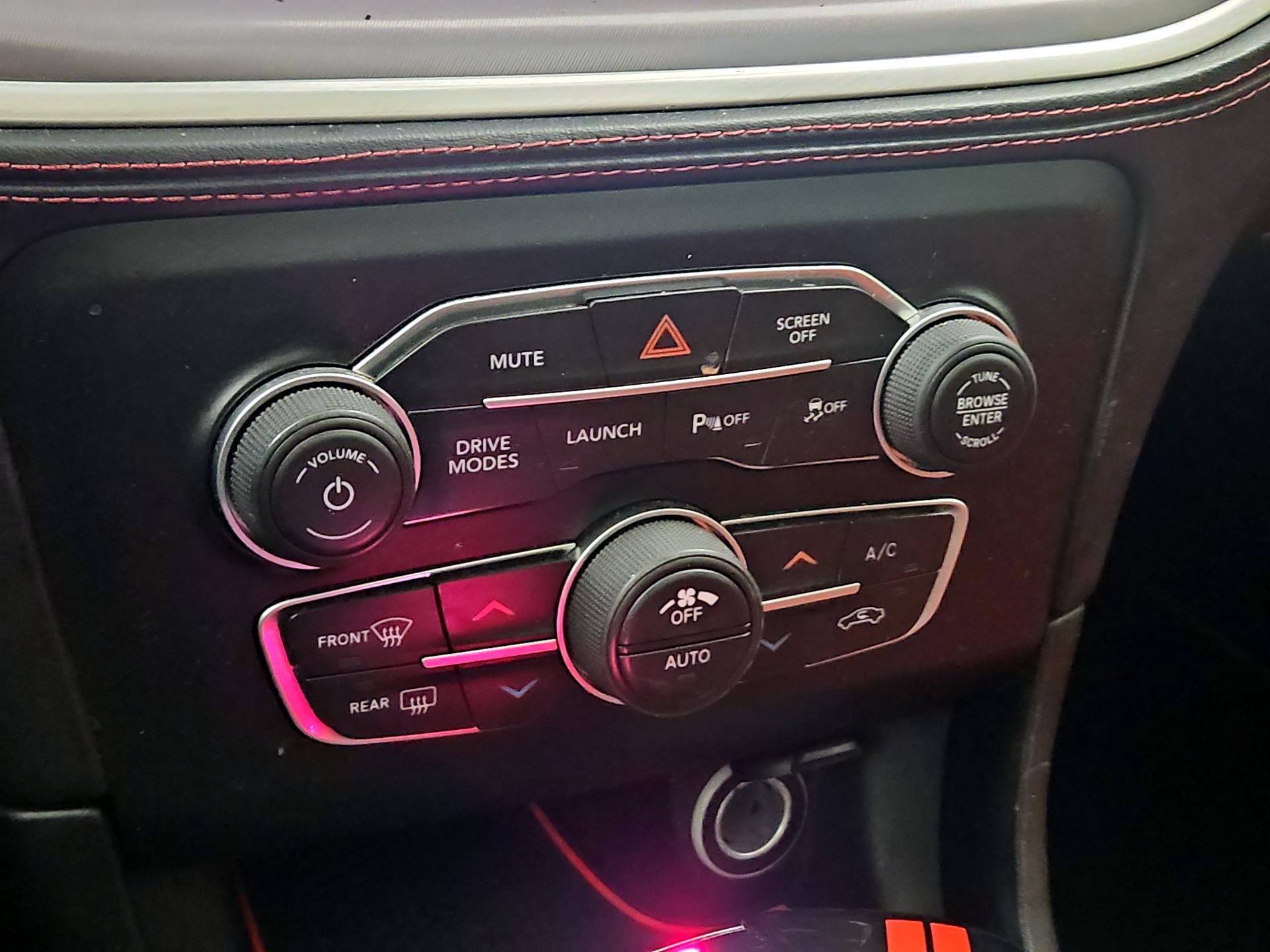 Thumbnail: 2022 Dodge Charger - 16