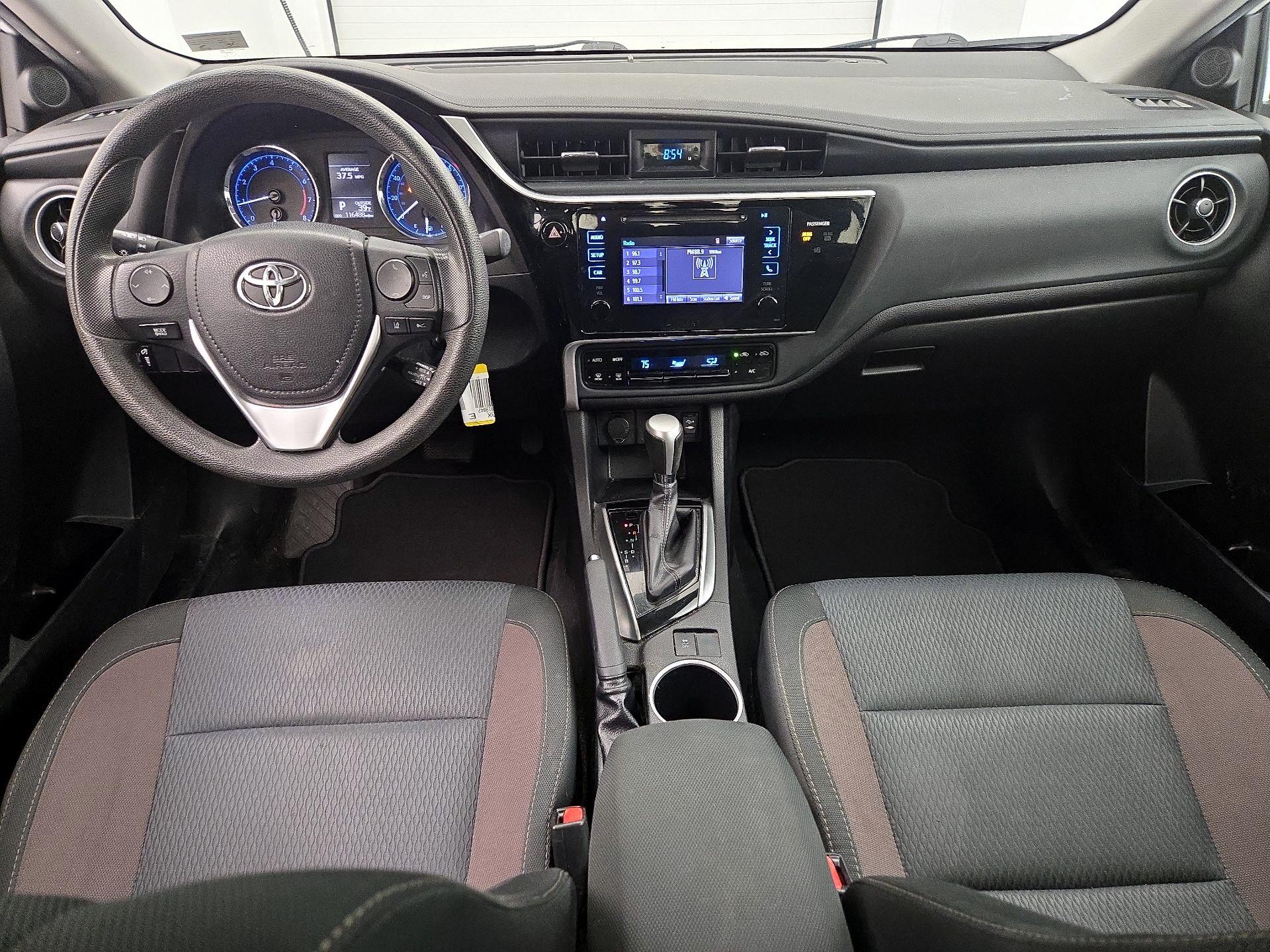 Thumbnail: 2017 Toyota Corolla - 9