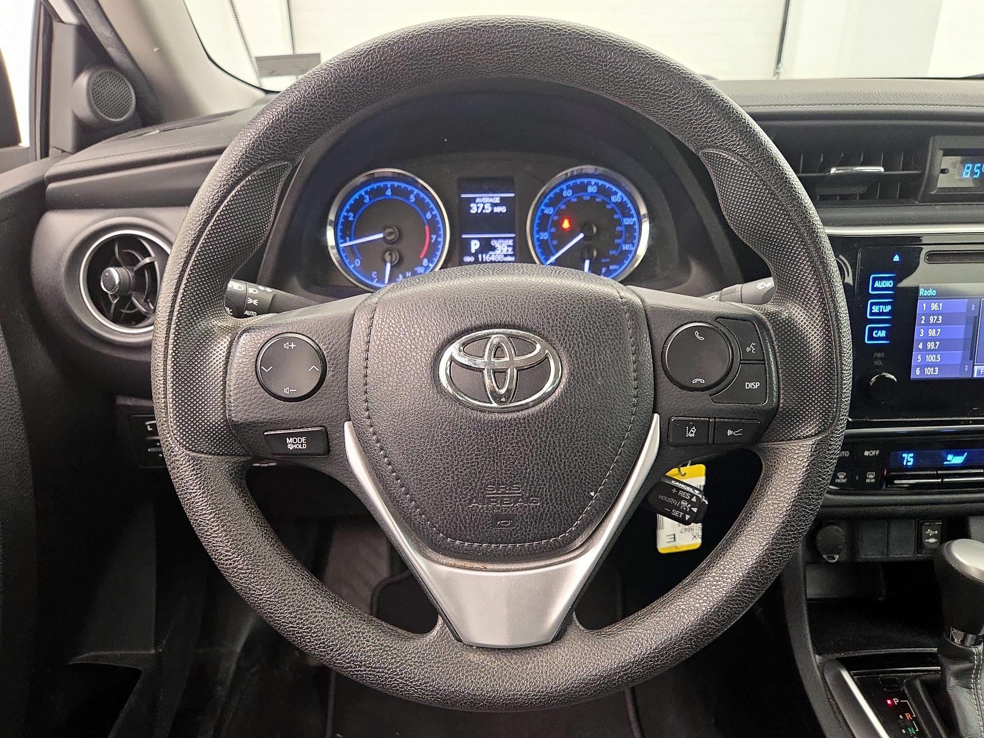 Thumbnail: 2017 Toyota Corolla - 10