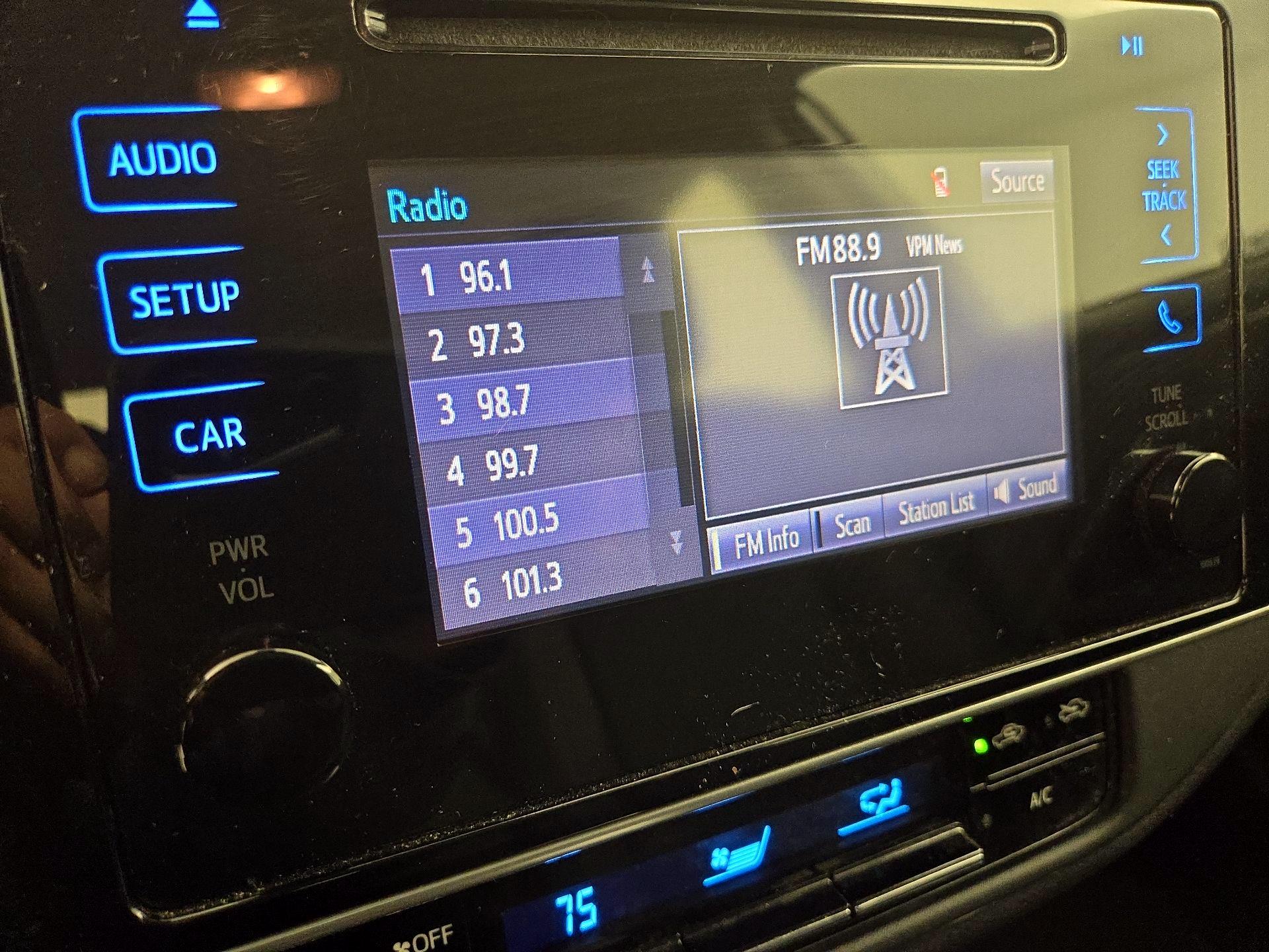 Thumbnail: 2017 Toyota Corolla - 15