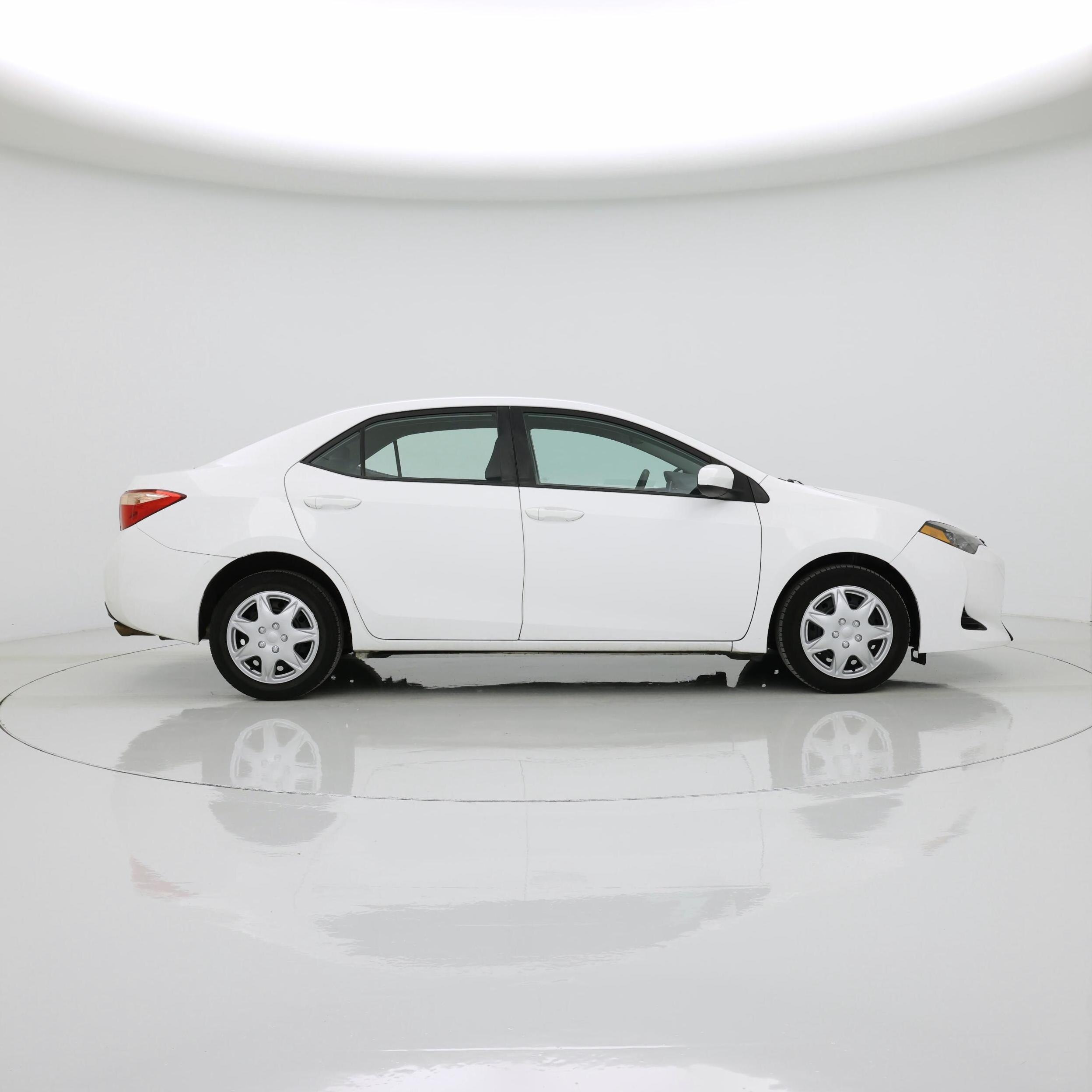 Thumbnail: 2017 Toyota Corolla - 7