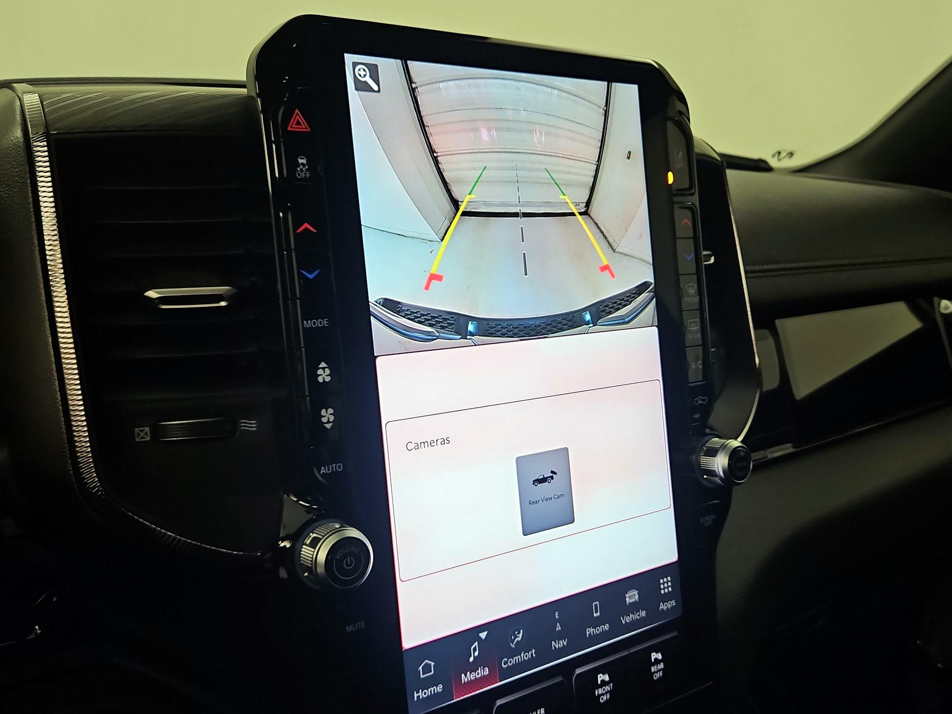 Thumbnail: 2025 RAM 1500 - 15