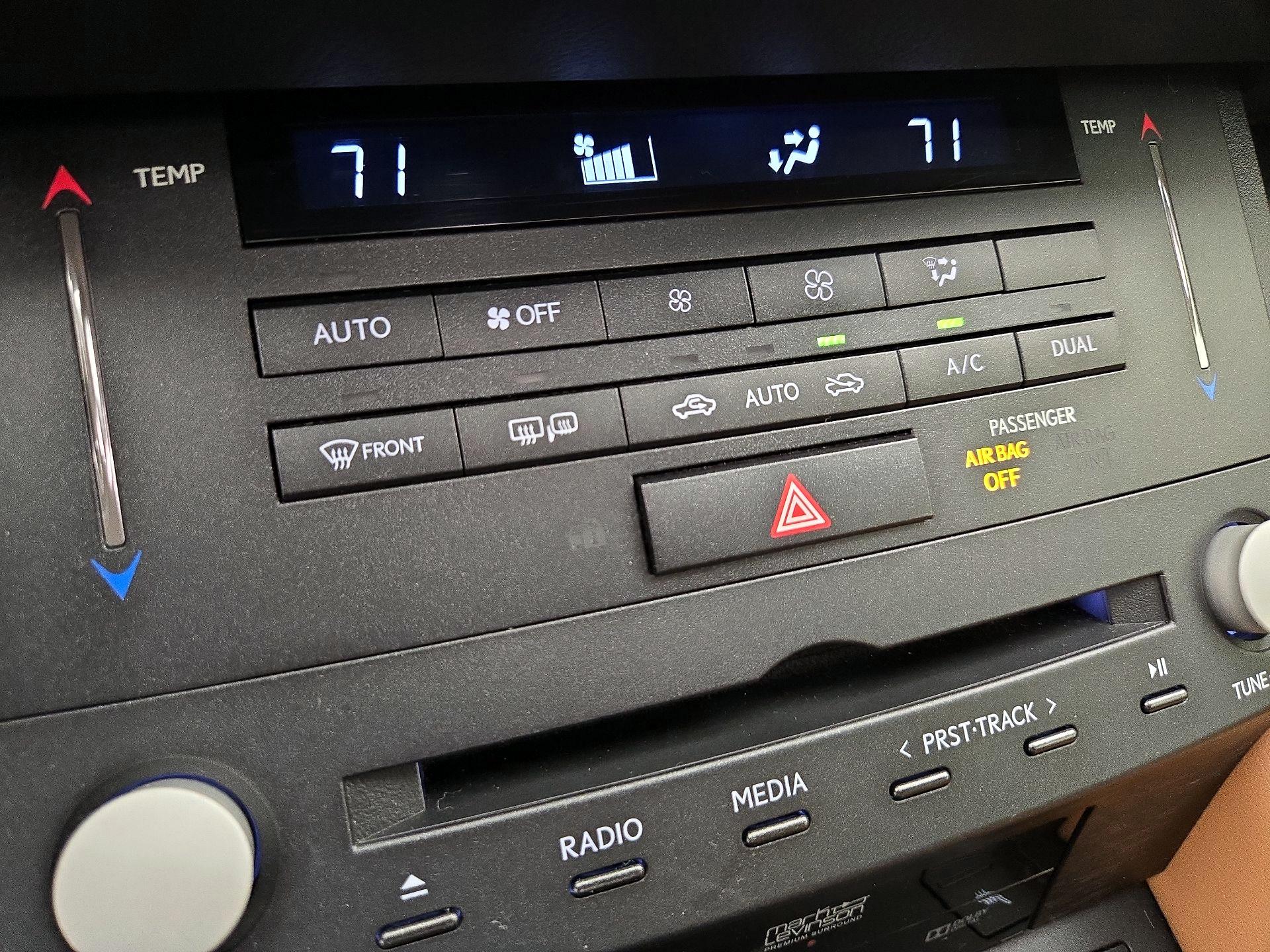 Thumbnail: 2015 Lexus RC - 17