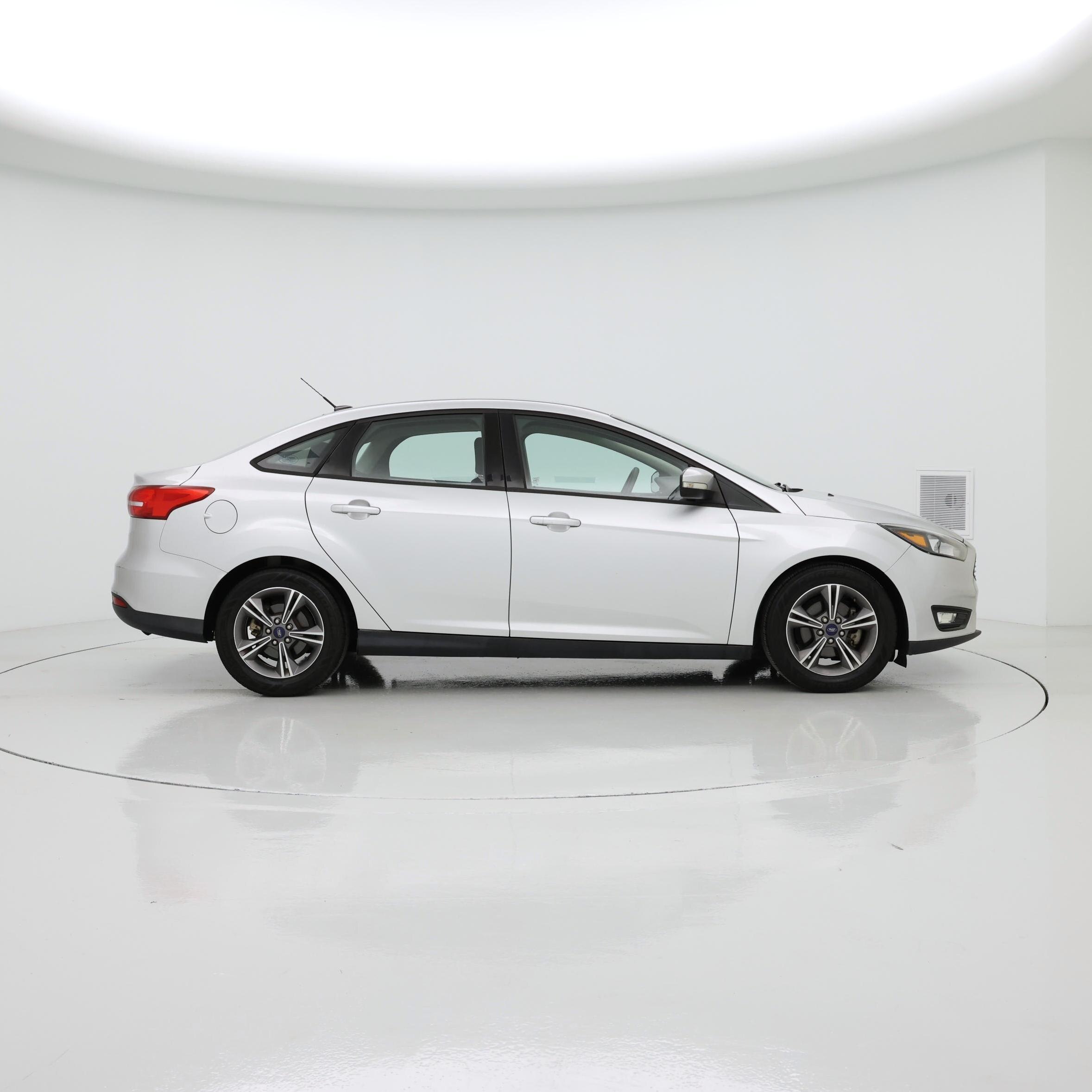 Thumbnail: 2018 Ford Focus - 7