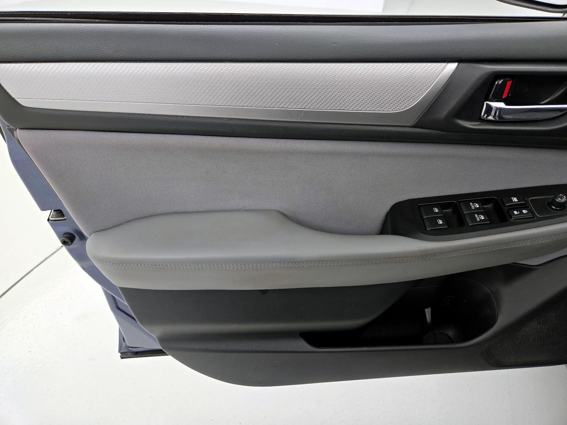 Thumbnail: 2018 Subaru Outback - 12