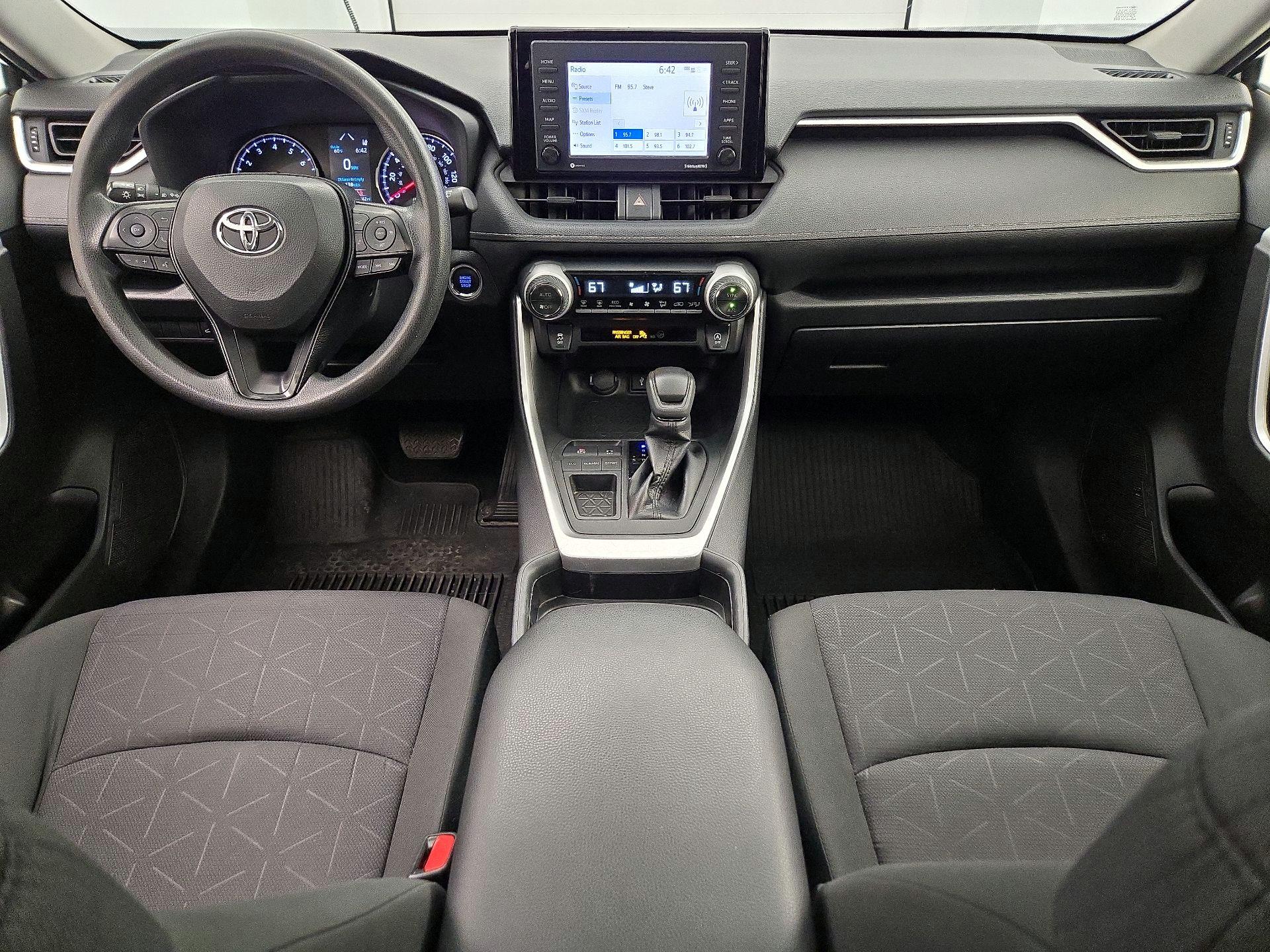 Thumbnail: 2020 Toyota RAV4 - 9