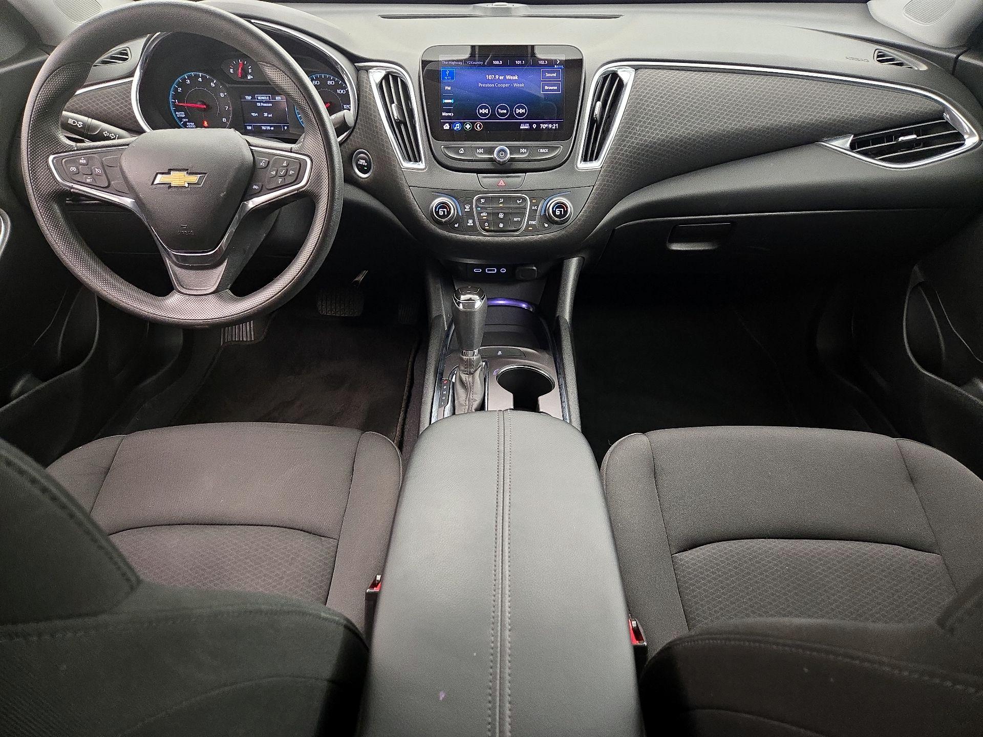 Thumbnail: 2019 Chevrolet Malibu - 9