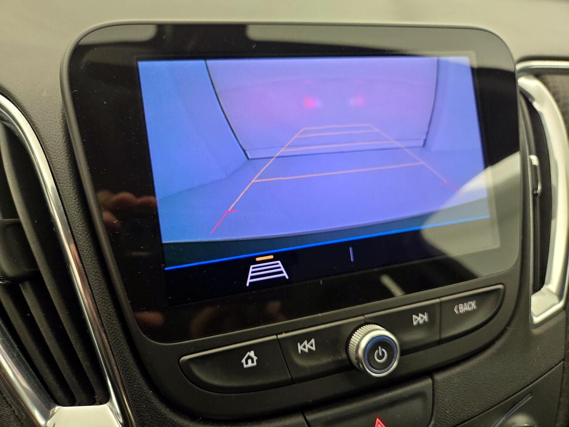 Thumbnail: 2019 Chevrolet Malibu - 14