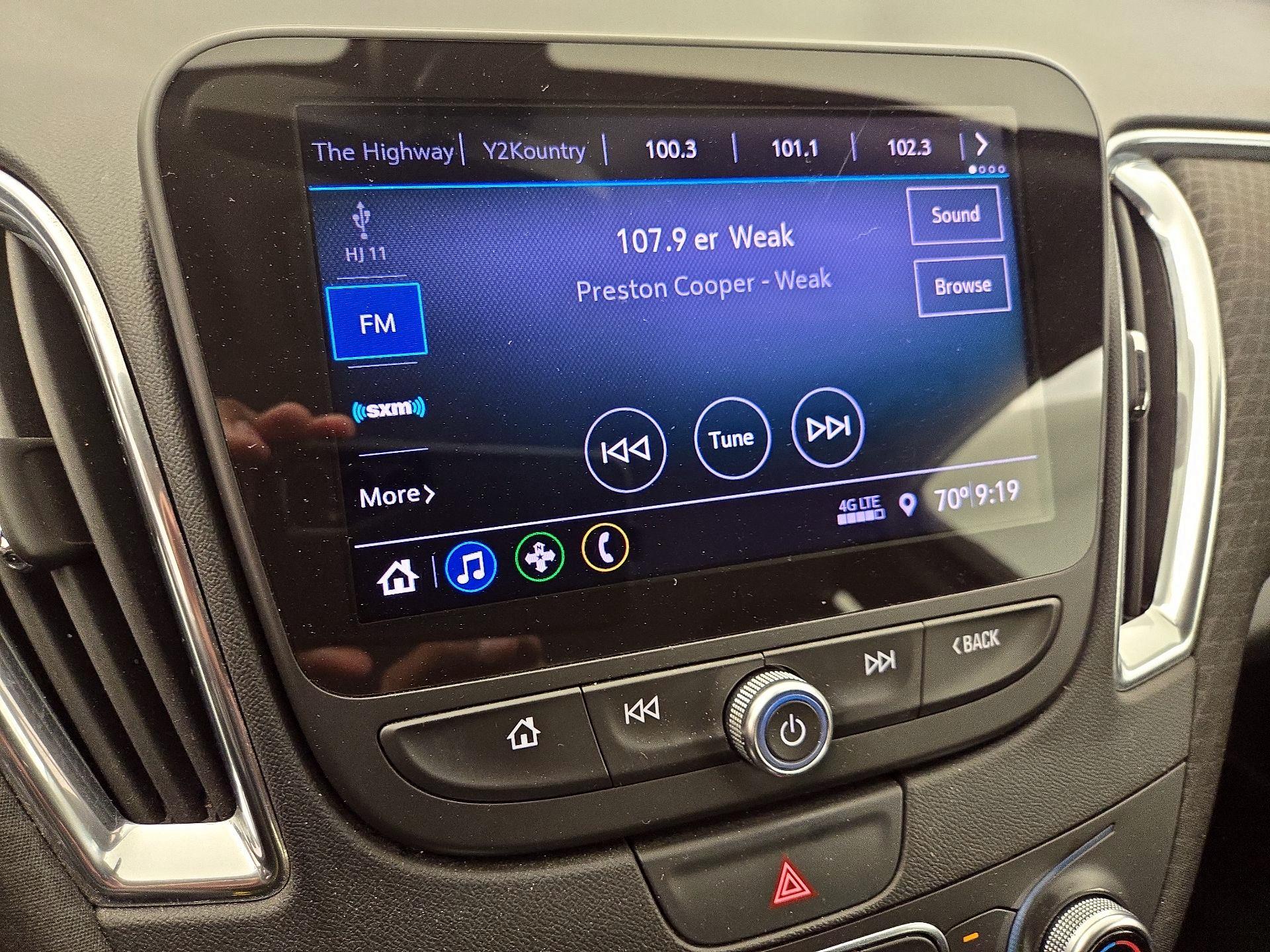 Thumbnail: 2019 Chevrolet Malibu - 15