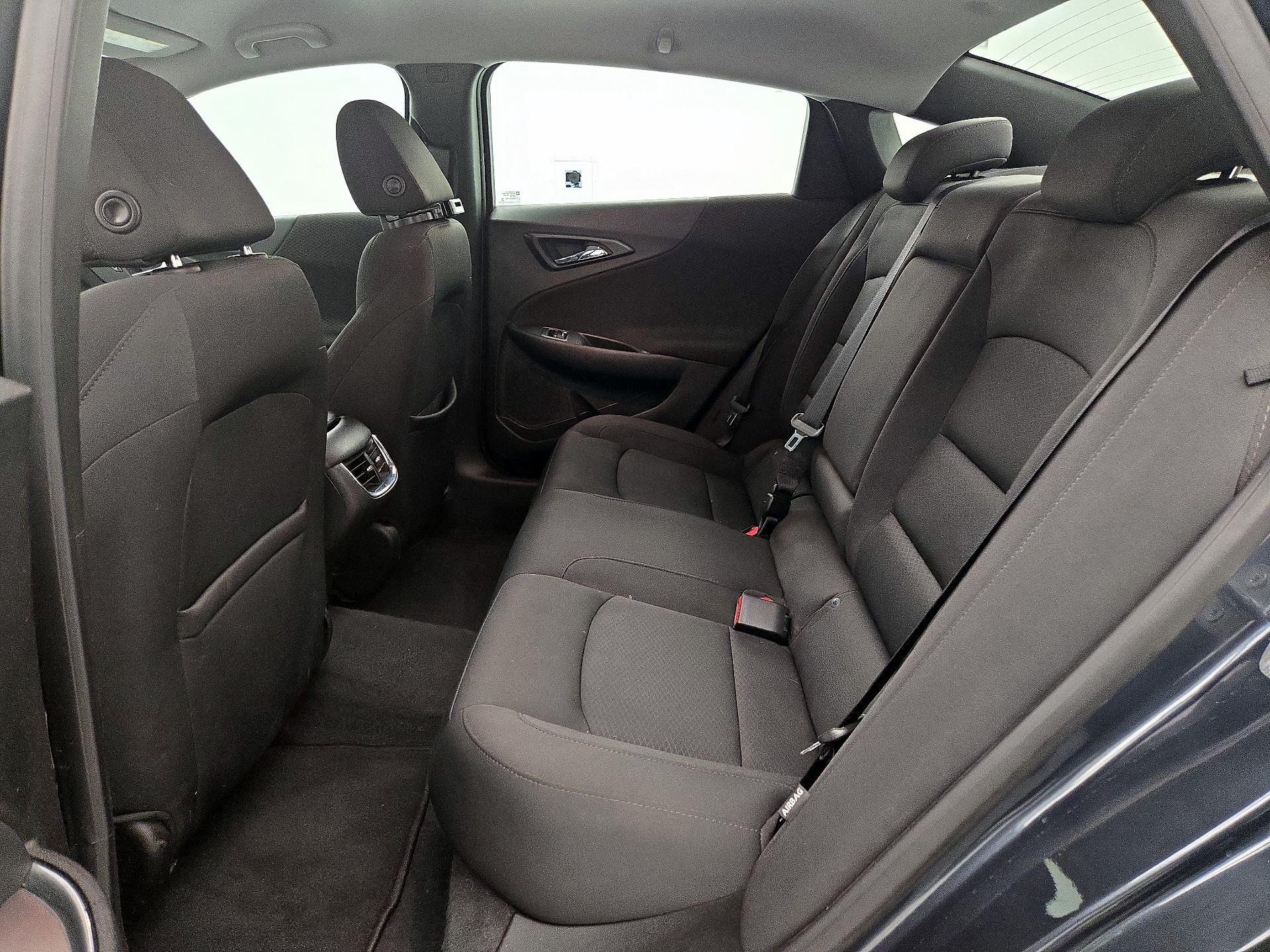 Thumbnail: 2019 Chevrolet Malibu - 19