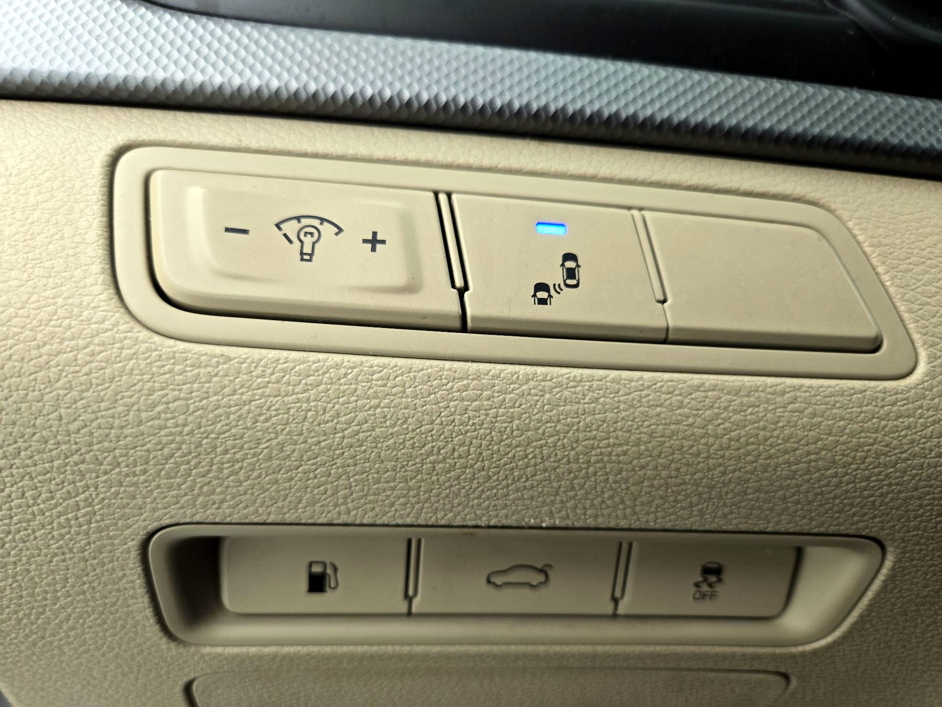 Thumbnail: 2019 Hyundai Sonata - 13