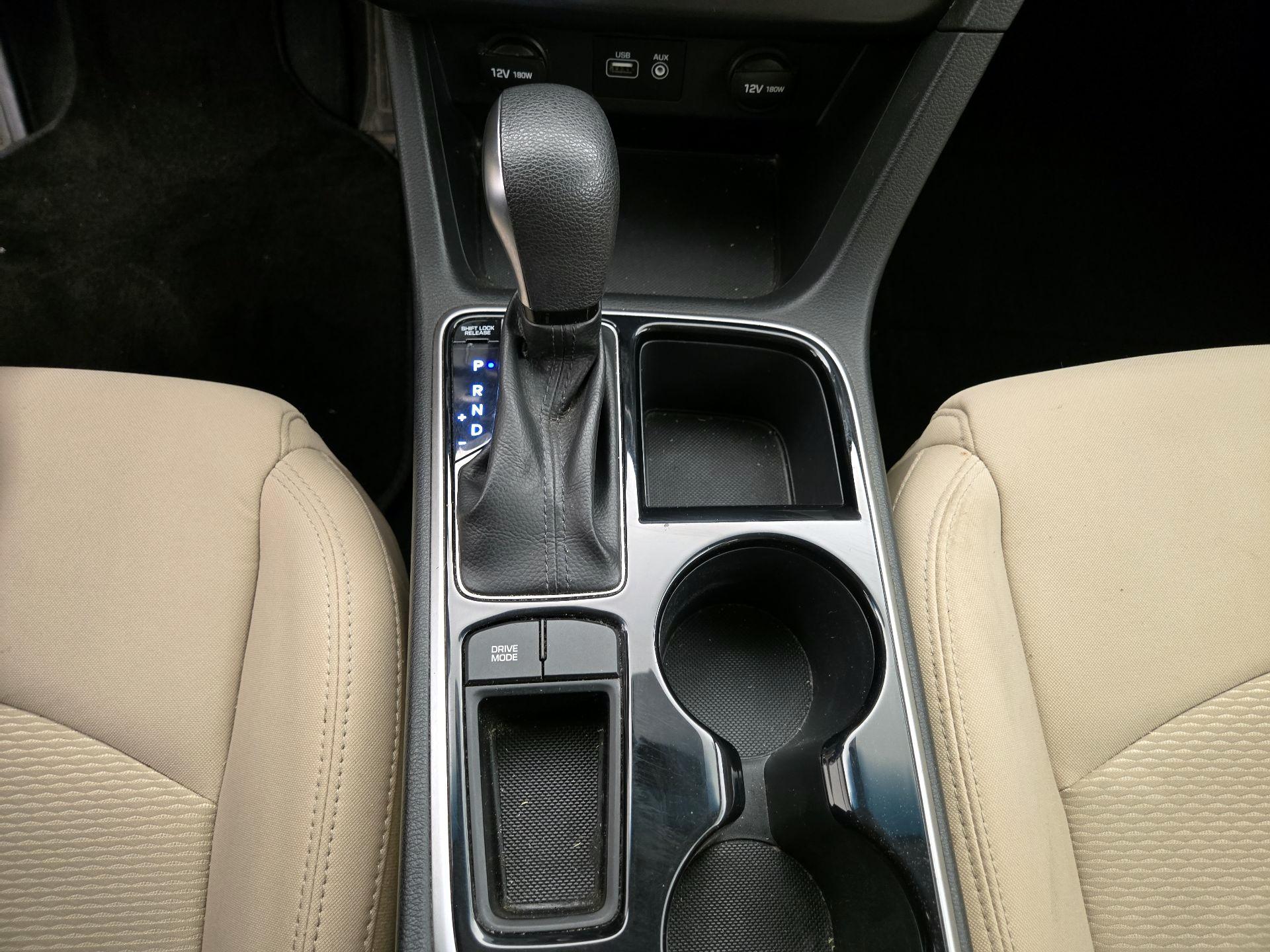 Thumbnail: 2019 Hyundai Sonata - 17