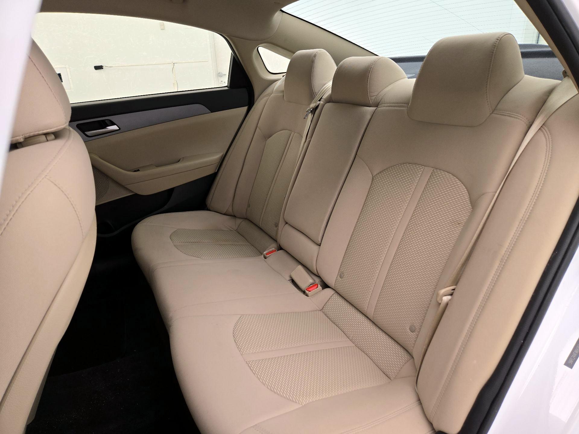 Thumbnail: 2019 Hyundai Sonata - 19