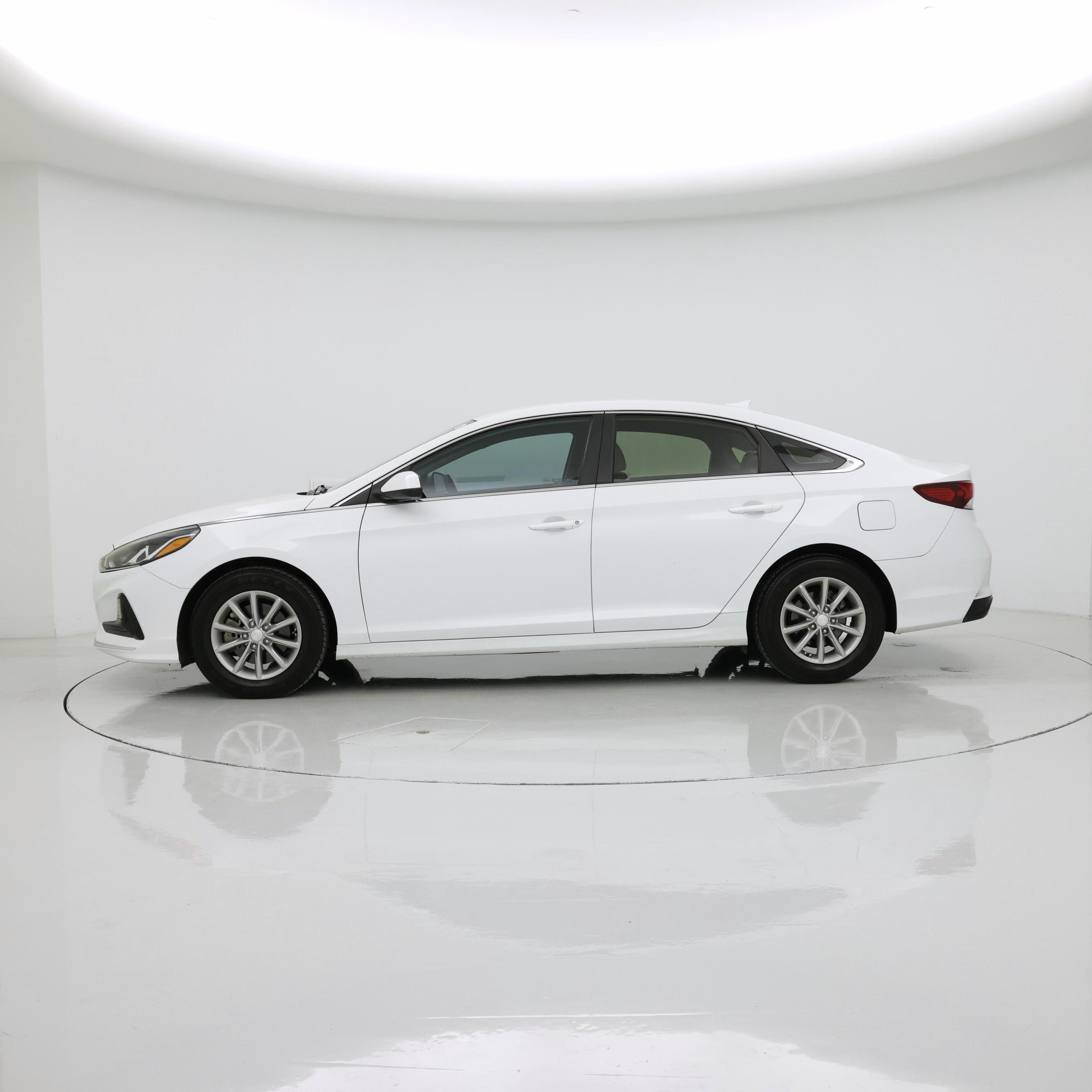 Thumbnail: 2019 Hyundai Sonata - 3