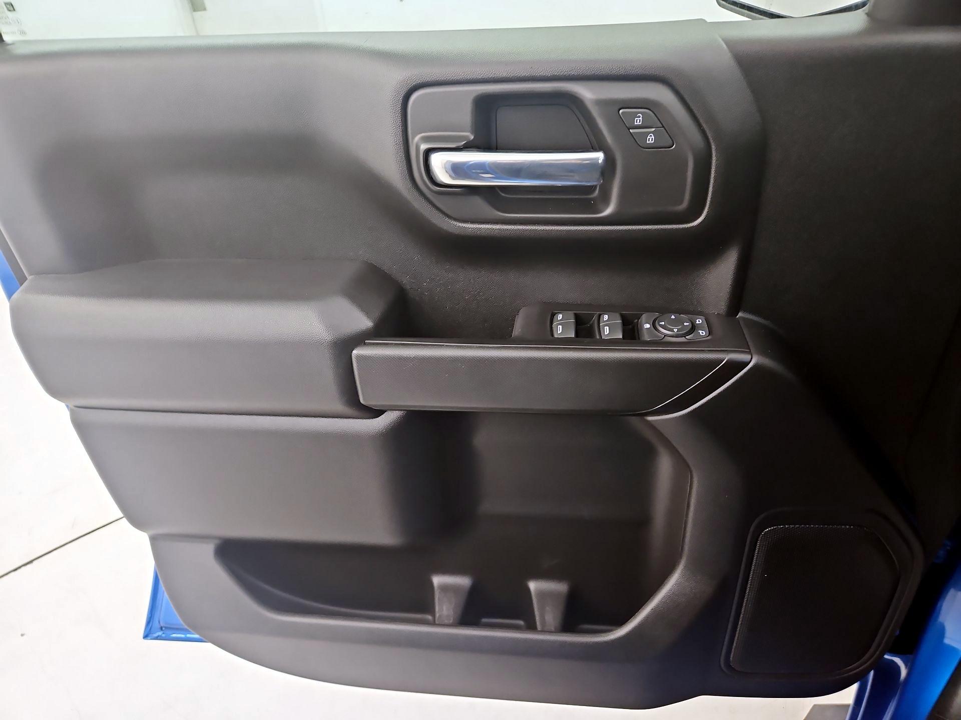 Thumbnail: 2022 Chevrolet Silverado 1500 - 12