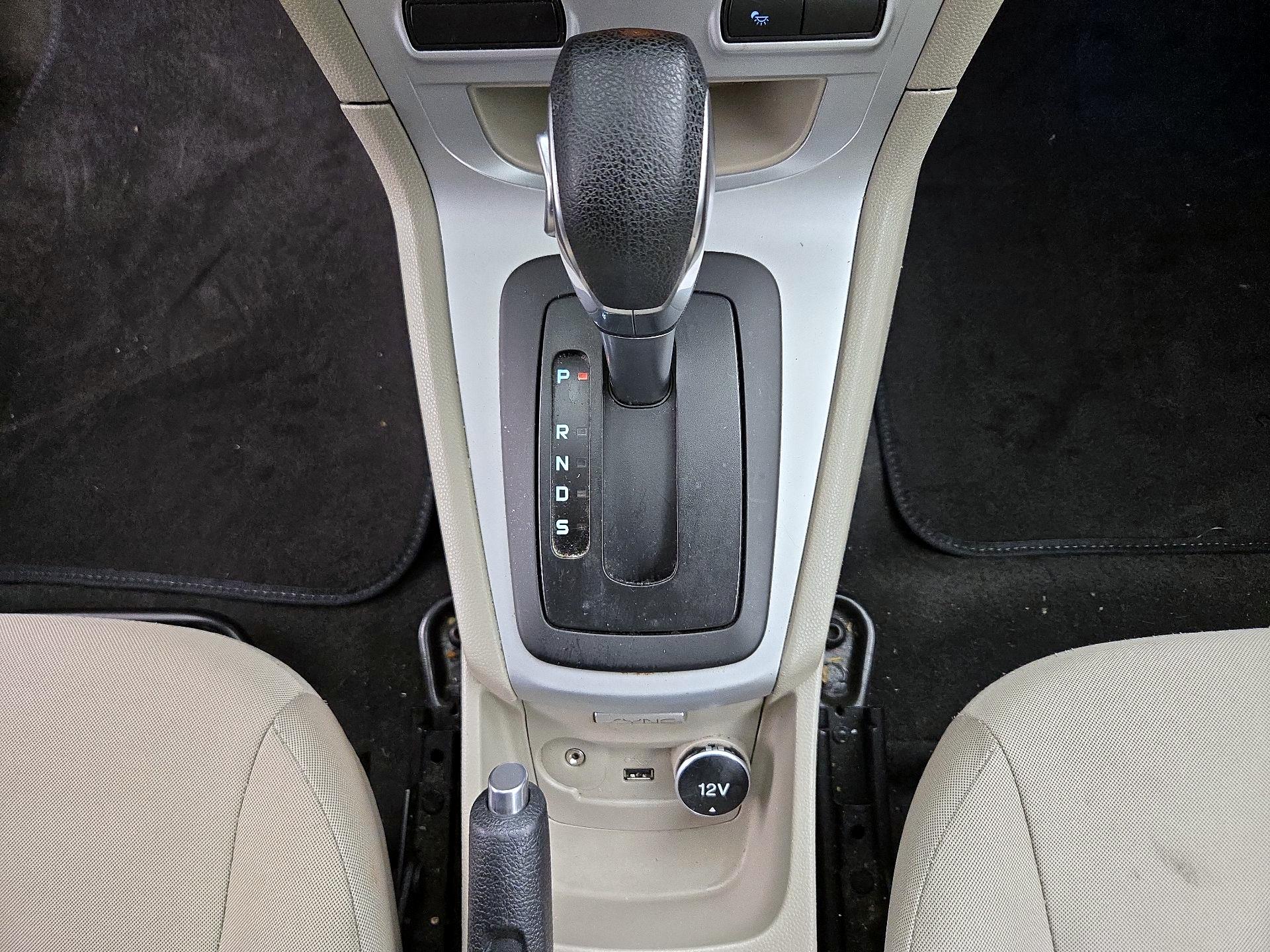 Thumbnail: 2016 Ford Fiesta - 16