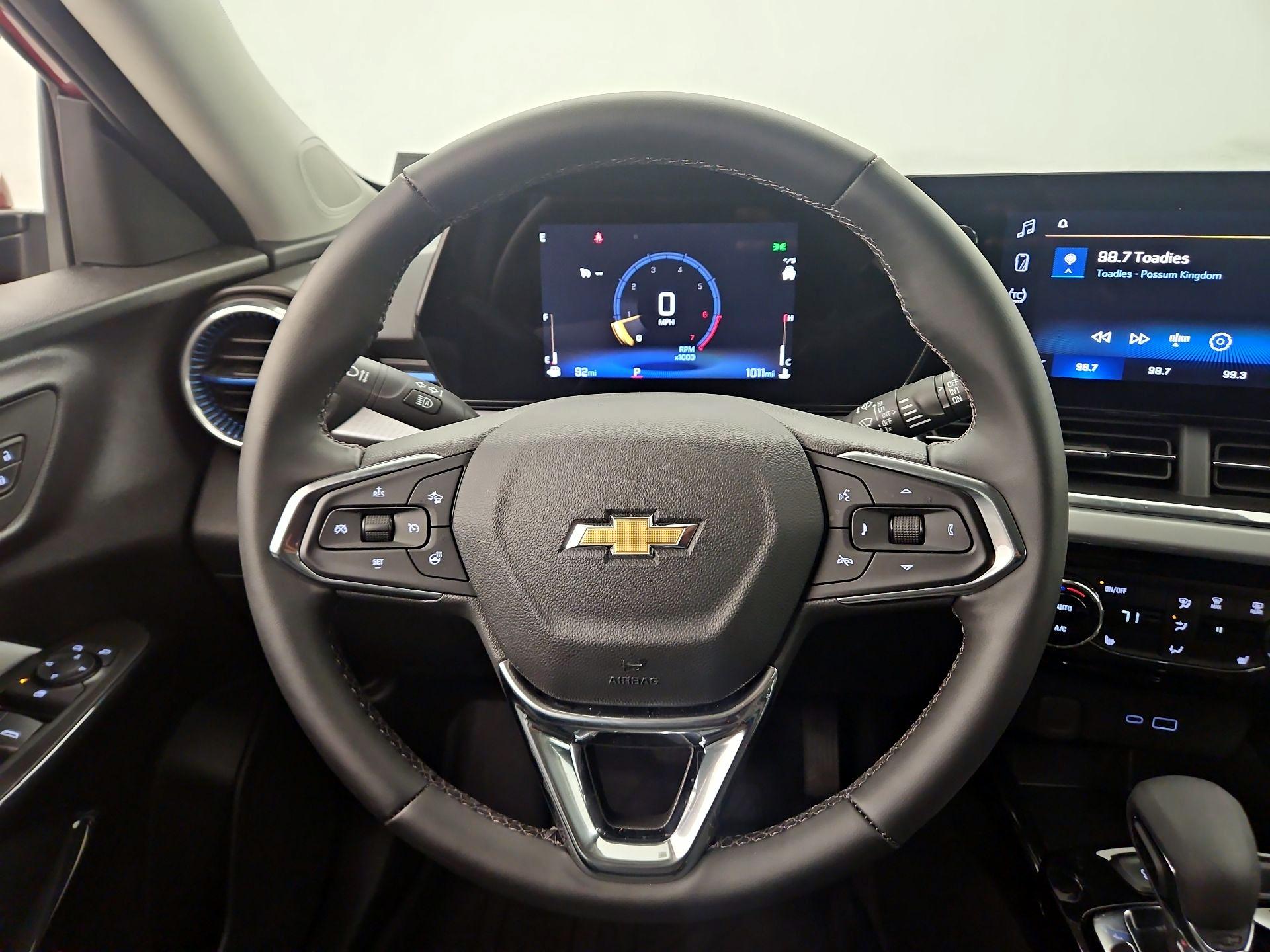 Thumbnail: 2025 Chevrolet Trax - 10