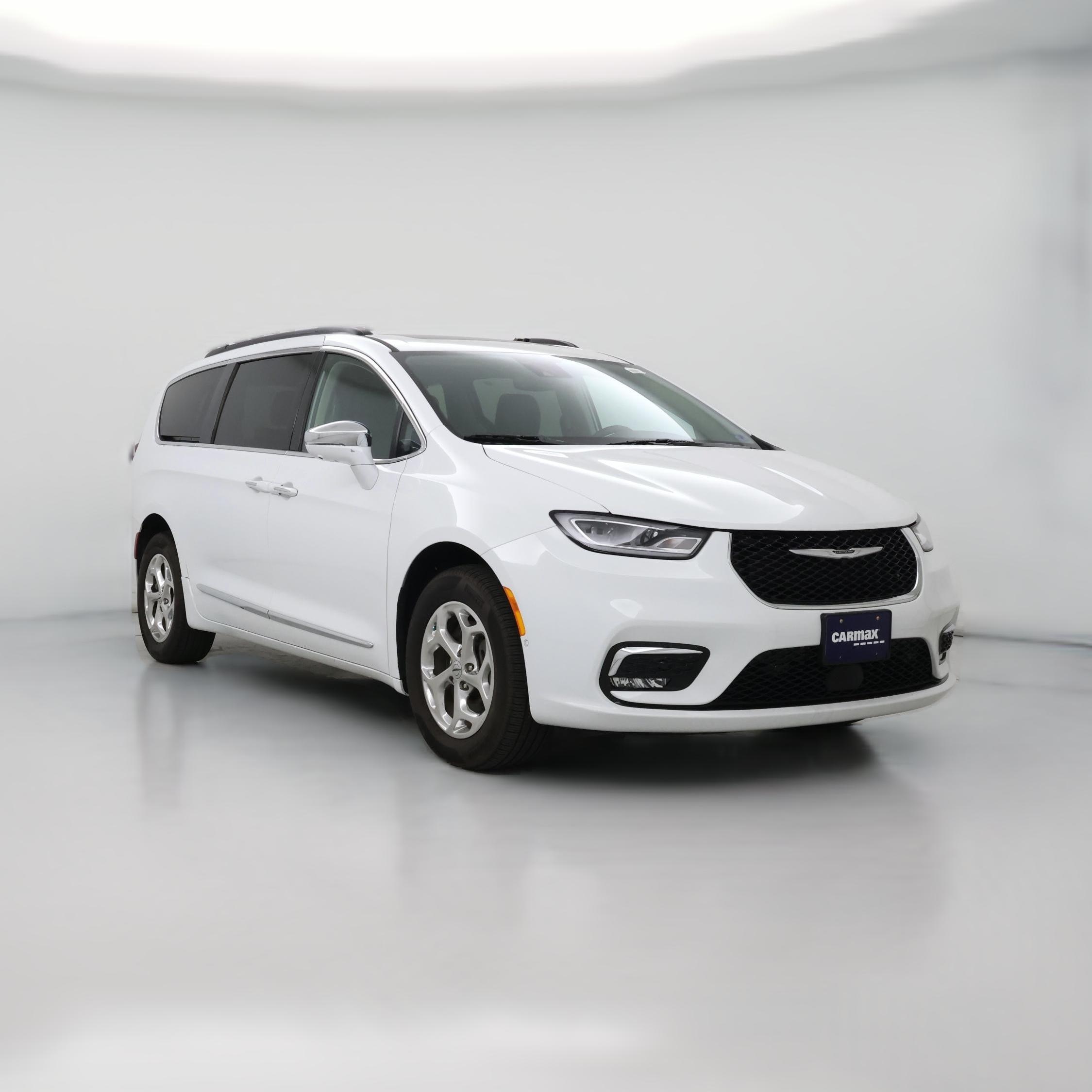 Thumbnail: 2022 Chrysler Pacifica - 1