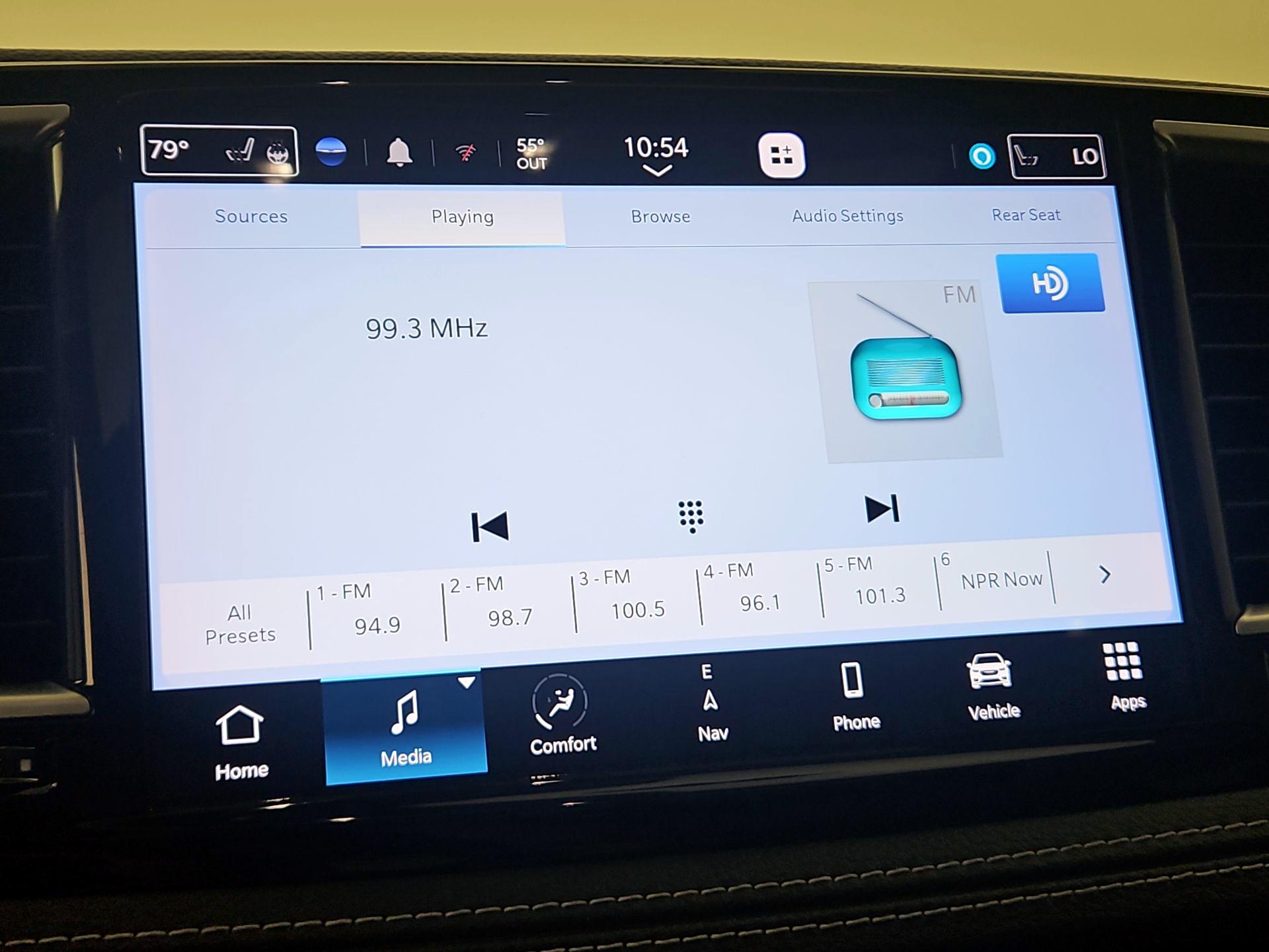 Thumbnail: 2022 Chrysler Pacifica - 16