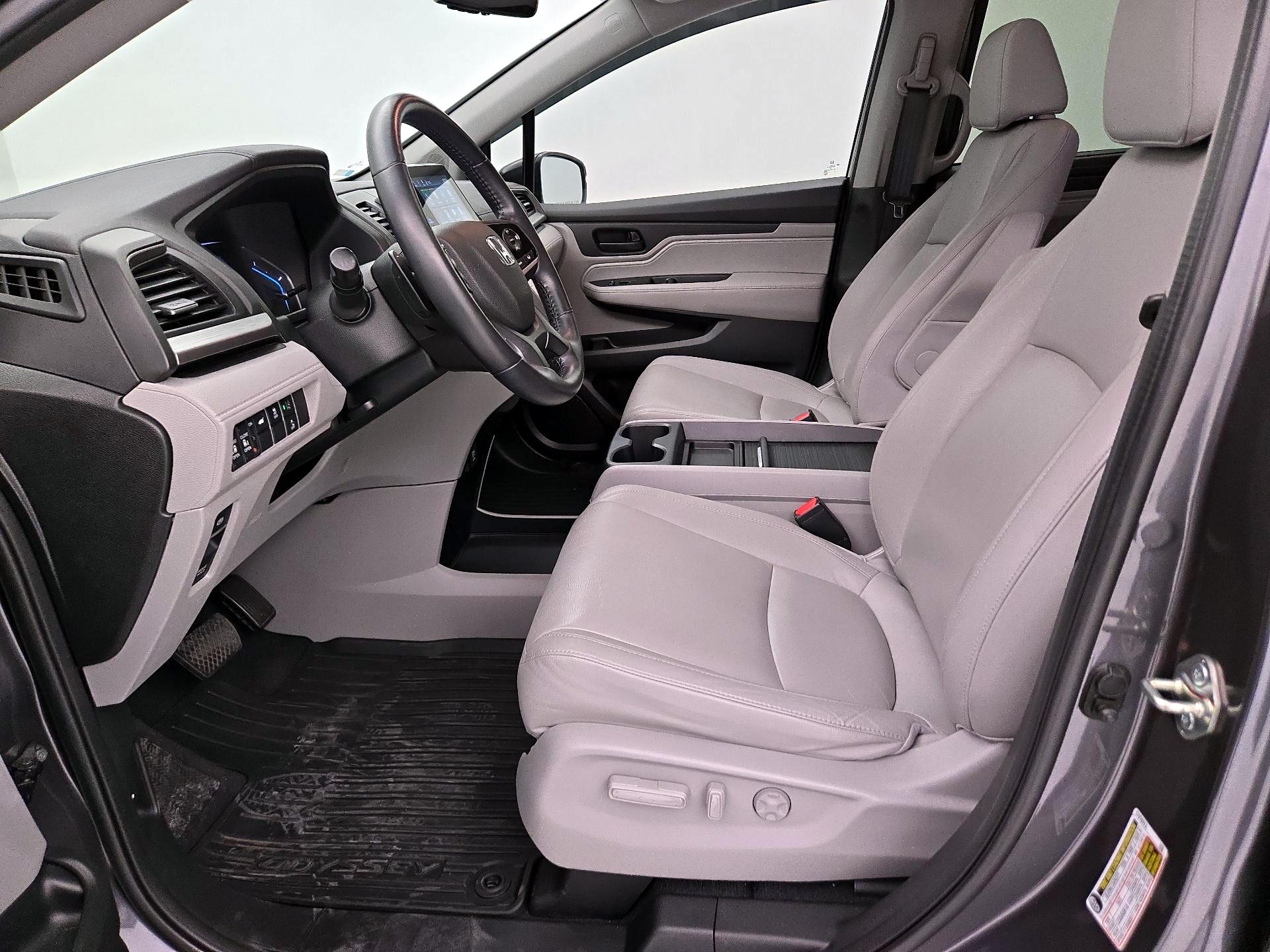 Thumbnail: 2019 Honda Odyssey - 11