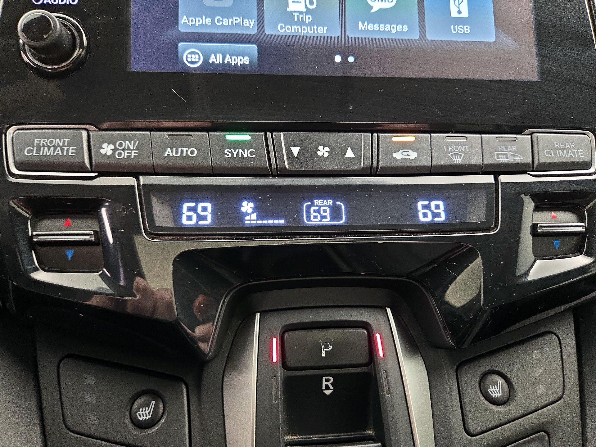 Thumbnail: 2019 Honda Odyssey - 16