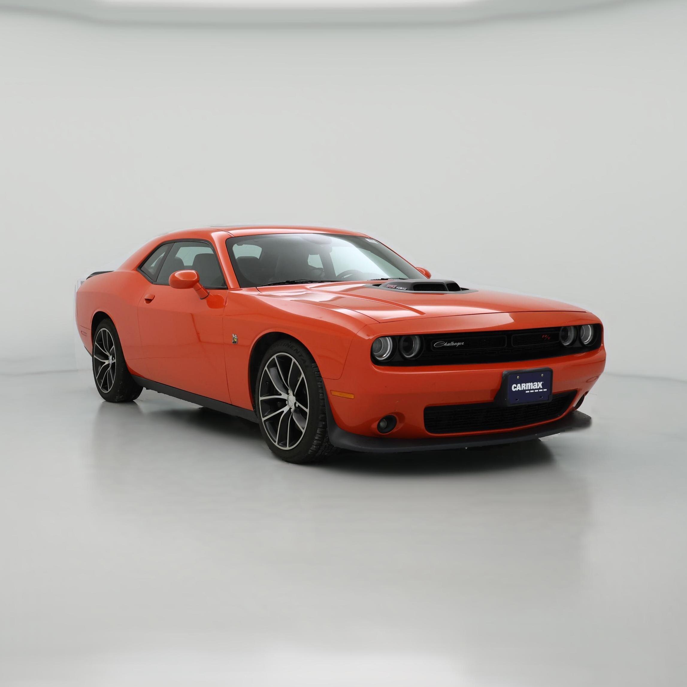 Thumbnail: 2016 Dodge Challenger - 1