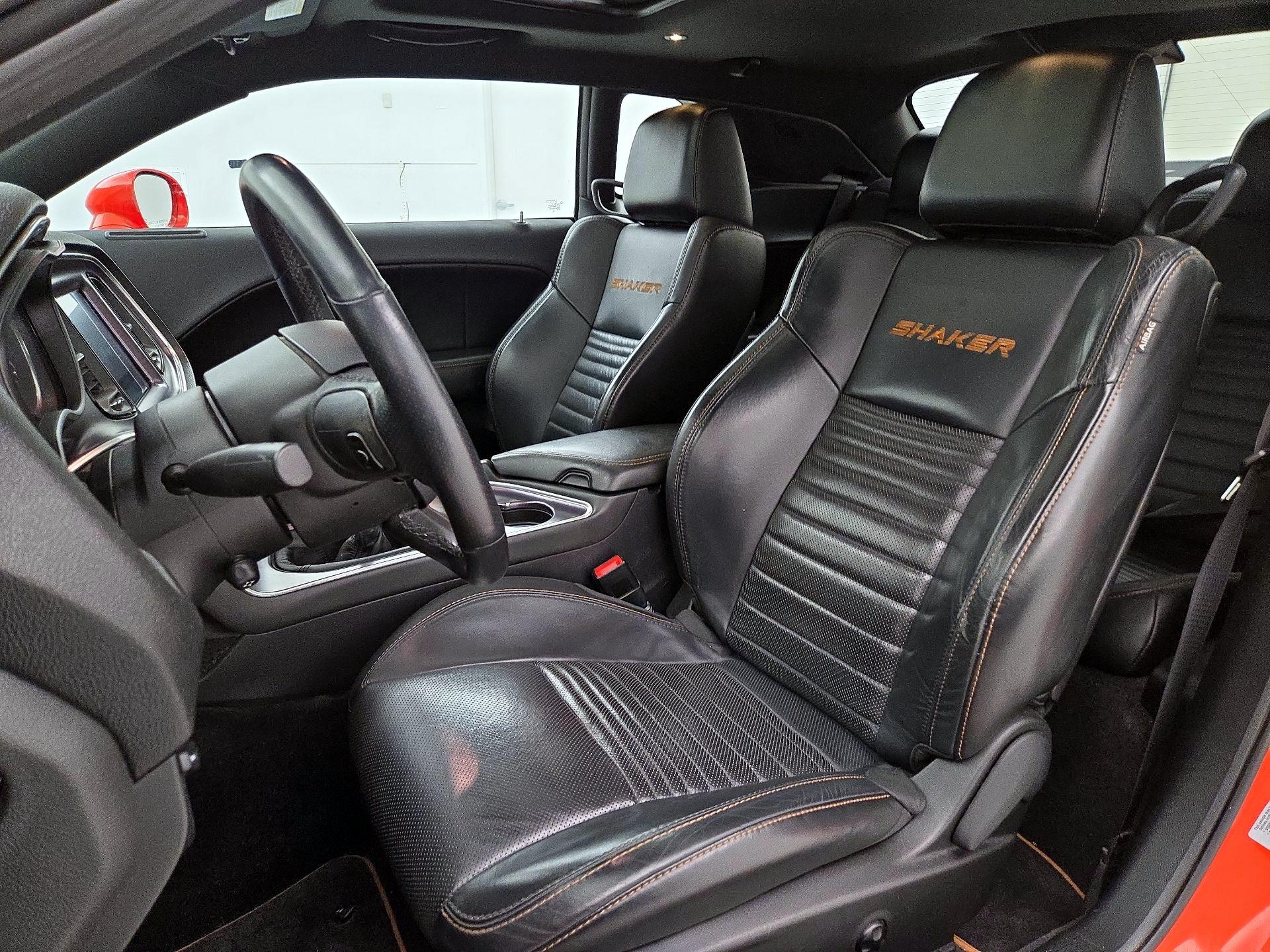 Thumbnail: 2016 Dodge Challenger - 11