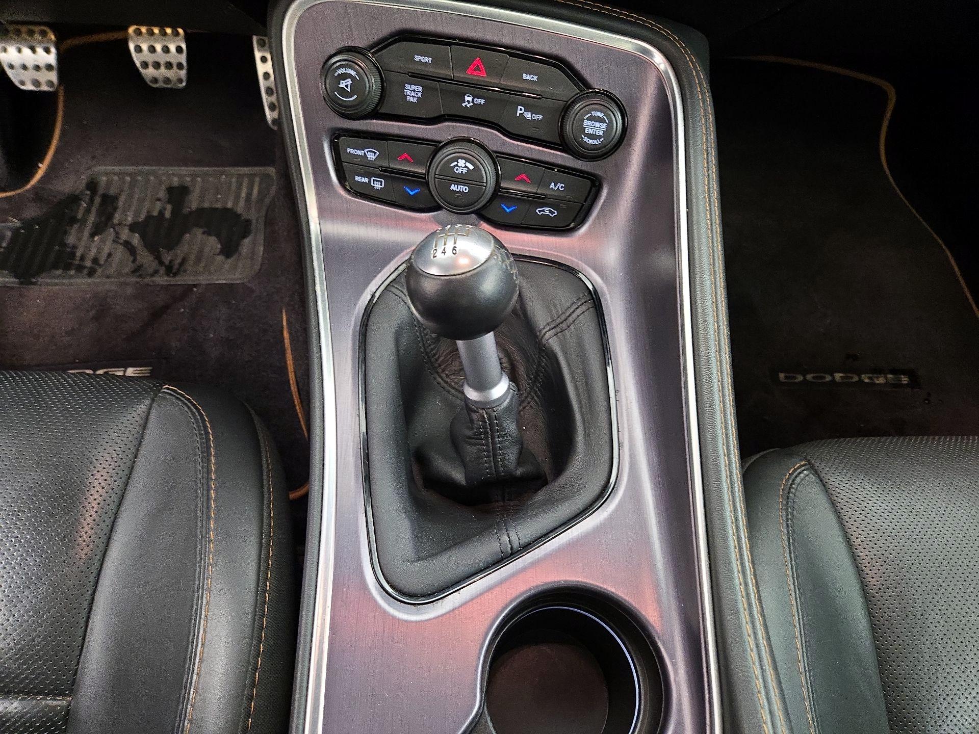 Thumbnail: 2016 Dodge Challenger - 18