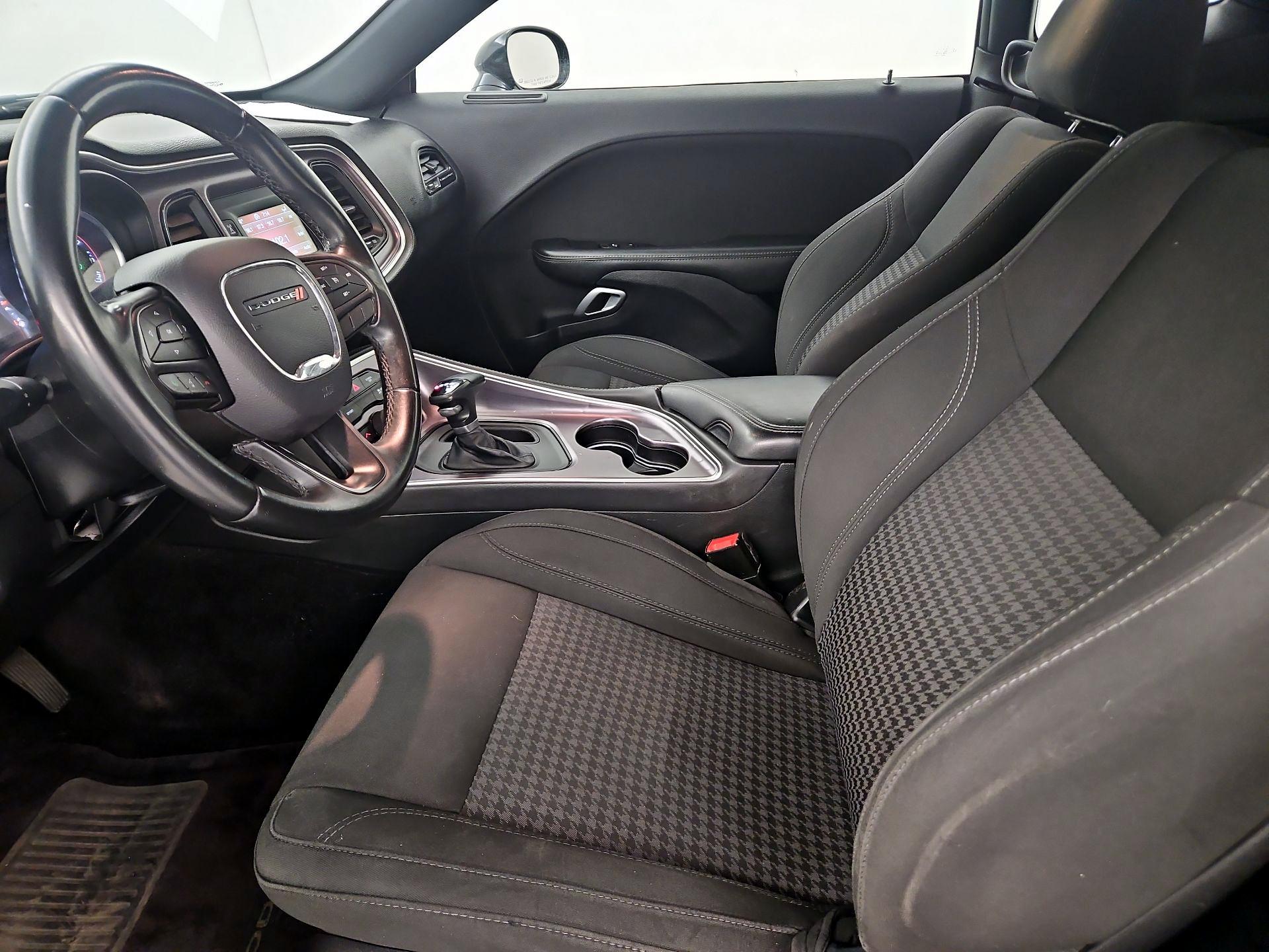 Thumbnail: 2017 Dodge Challenger - 11