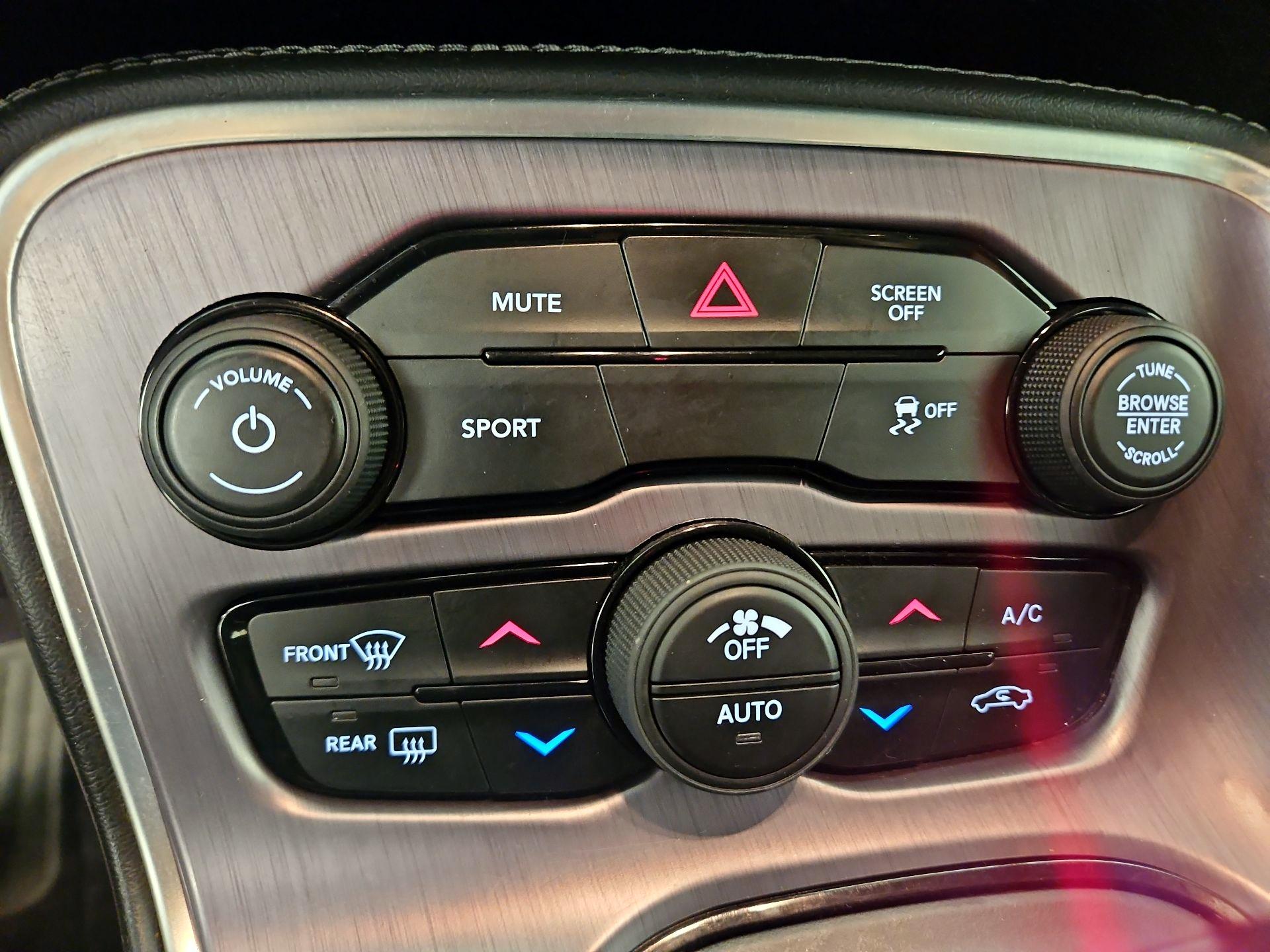 Thumbnail: 2017 Dodge Challenger - 15