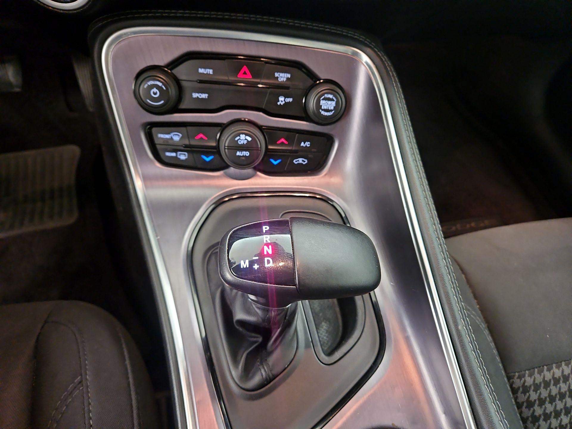 Thumbnail: 2017 Dodge Challenger - 16