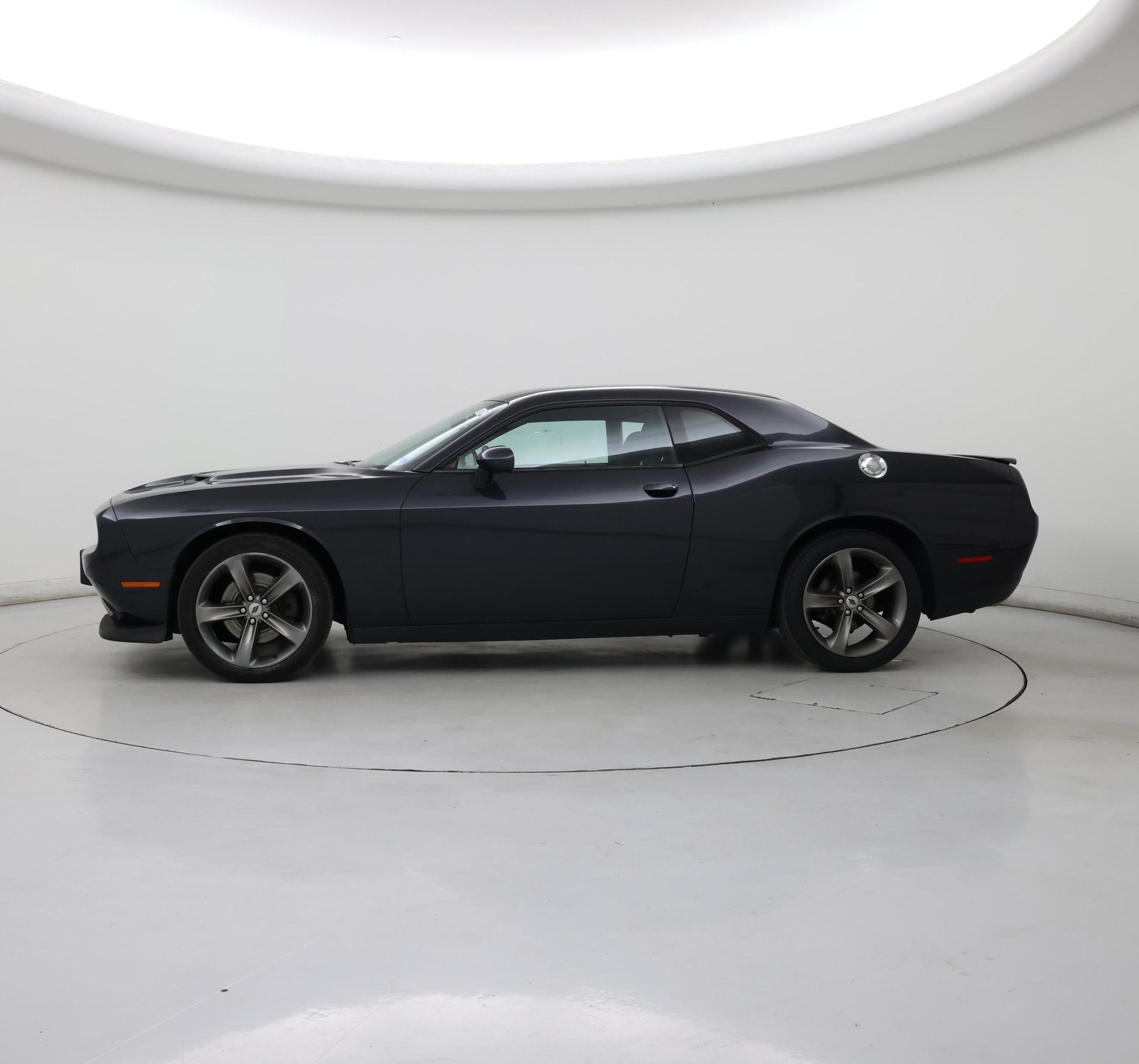 Thumbnail: 2017 Dodge Challenger - 3