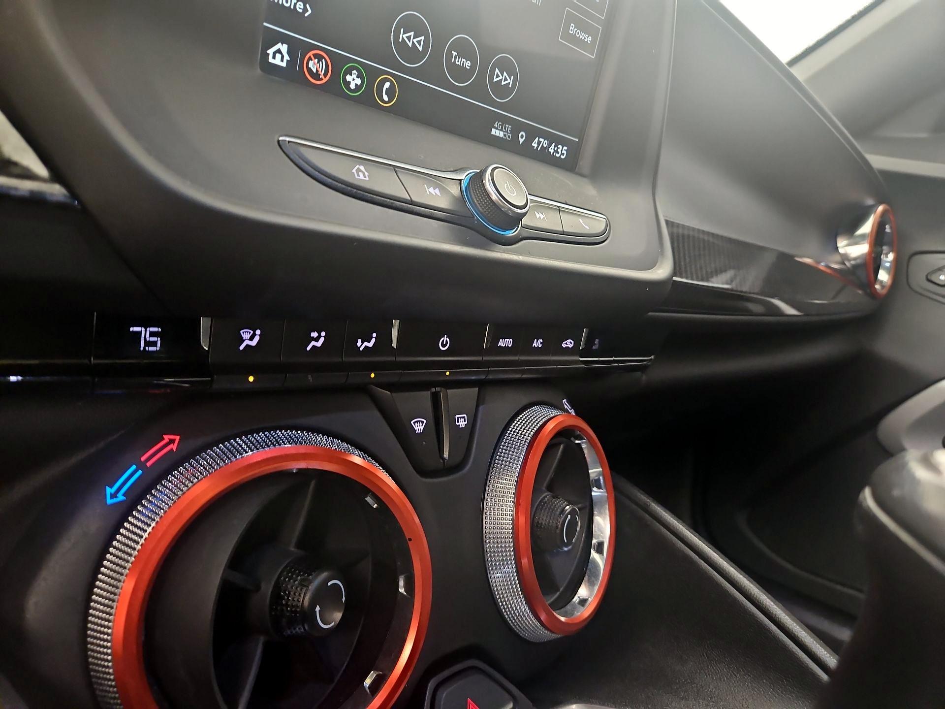 Thumbnail: 2019 Chevrolet Camaro - 16