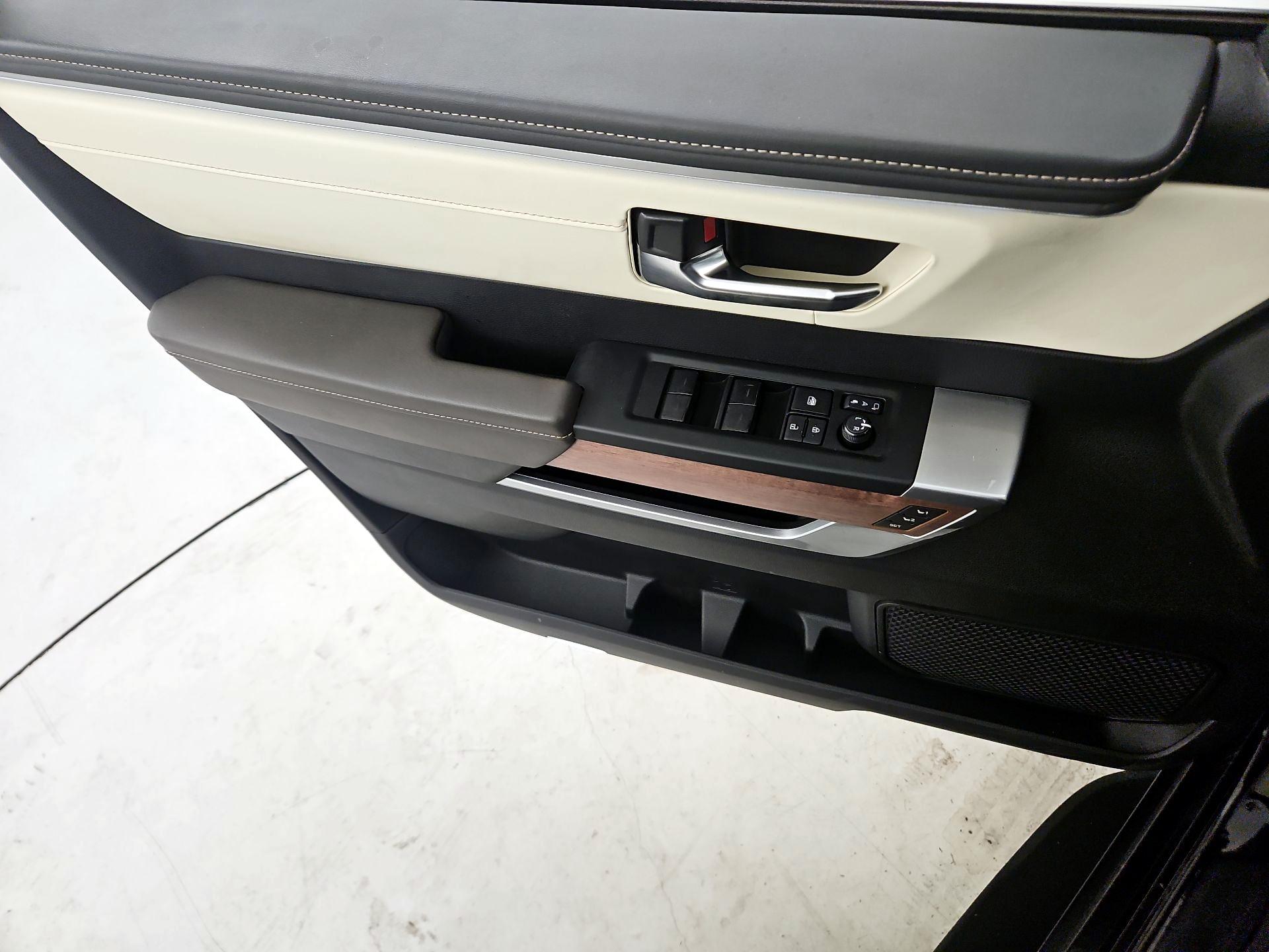 Thumbnail: 2022 Toyota Tundra - 12