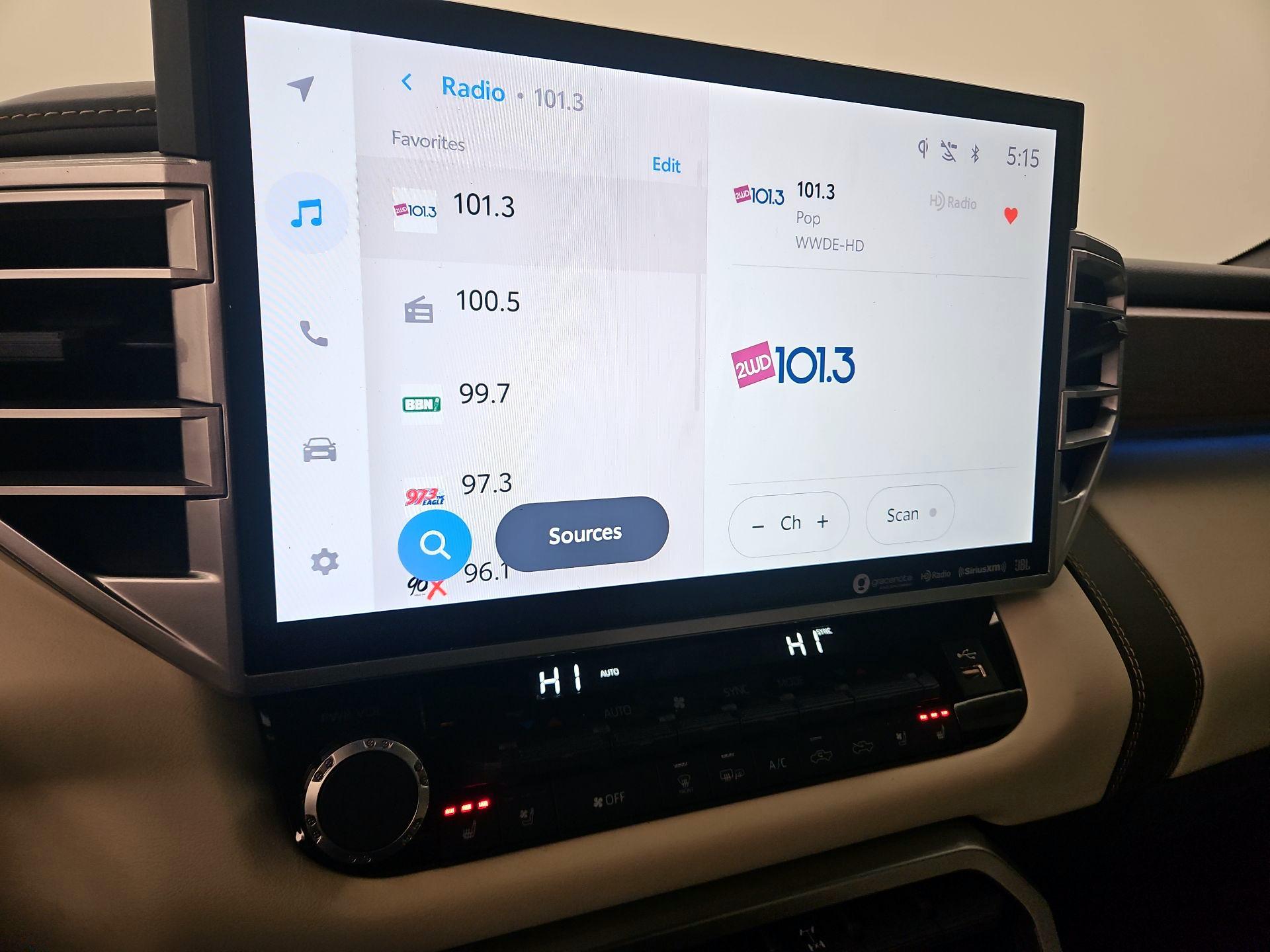 Thumbnail: 2022 Toyota Tundra - 15
