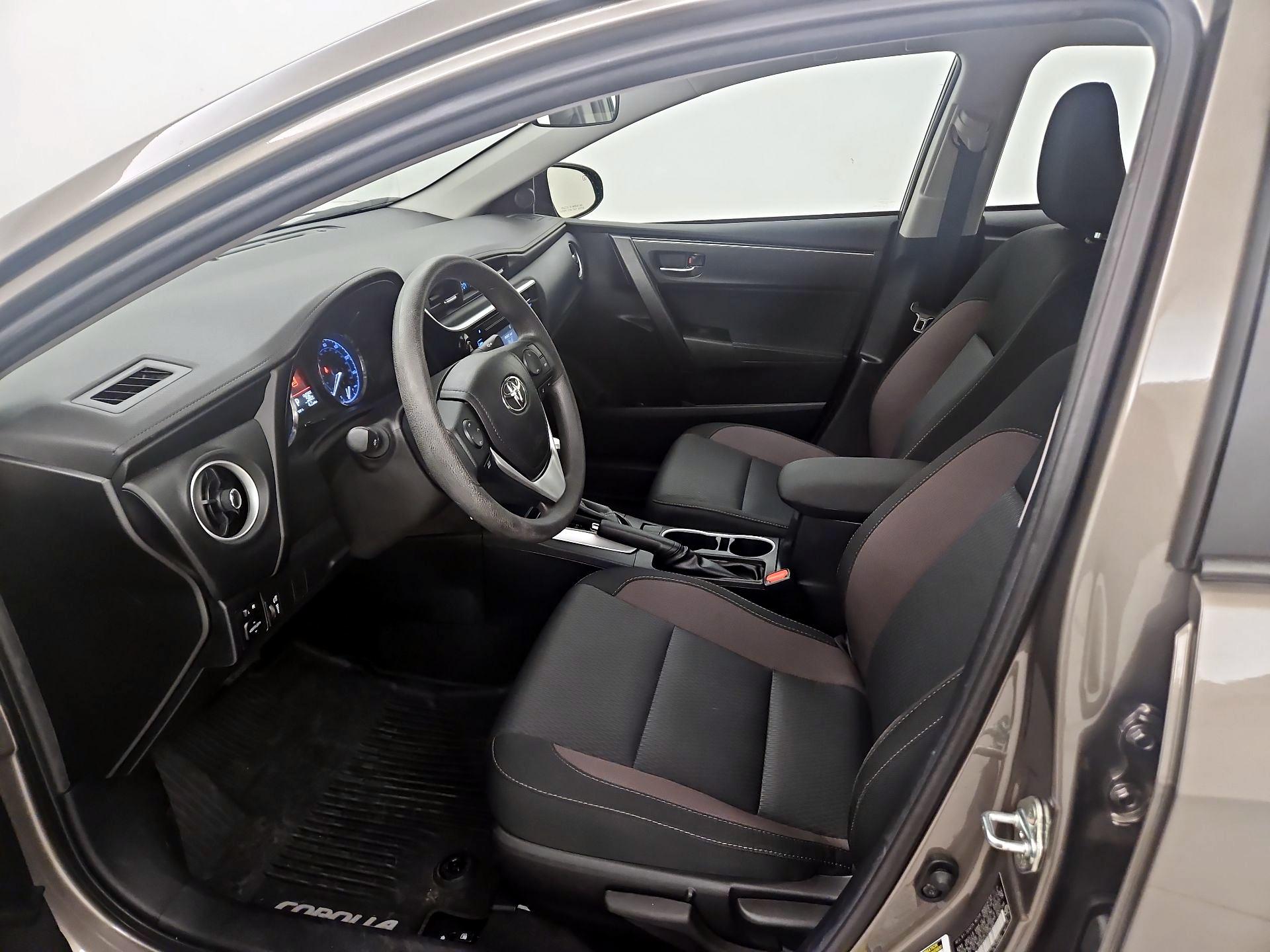 Thumbnail: 2018 Toyota Corolla - 11