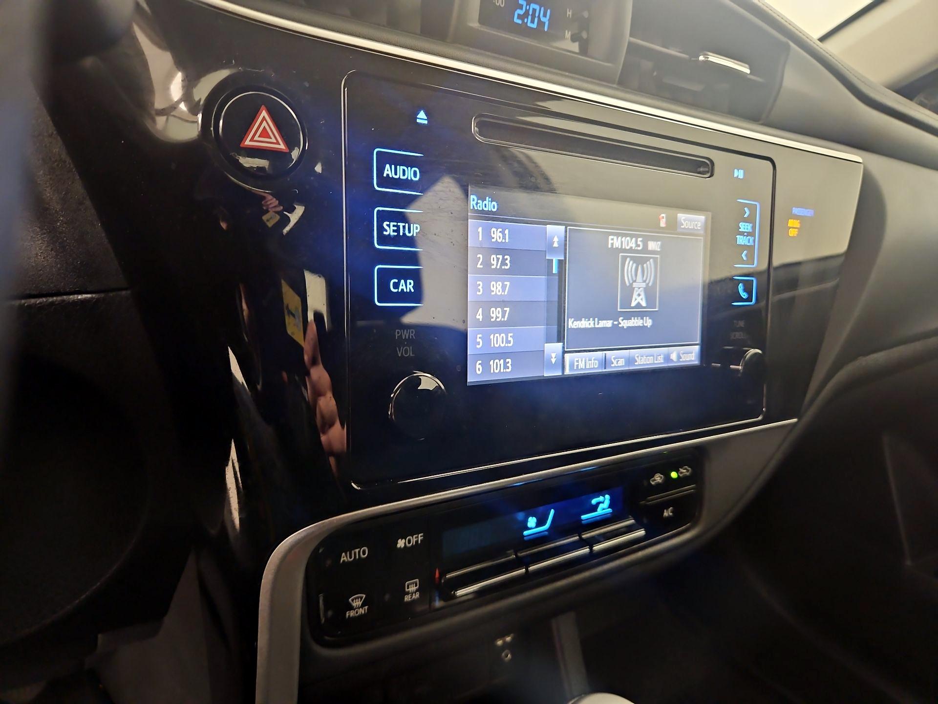 Thumbnail: 2018 Toyota Corolla - 15