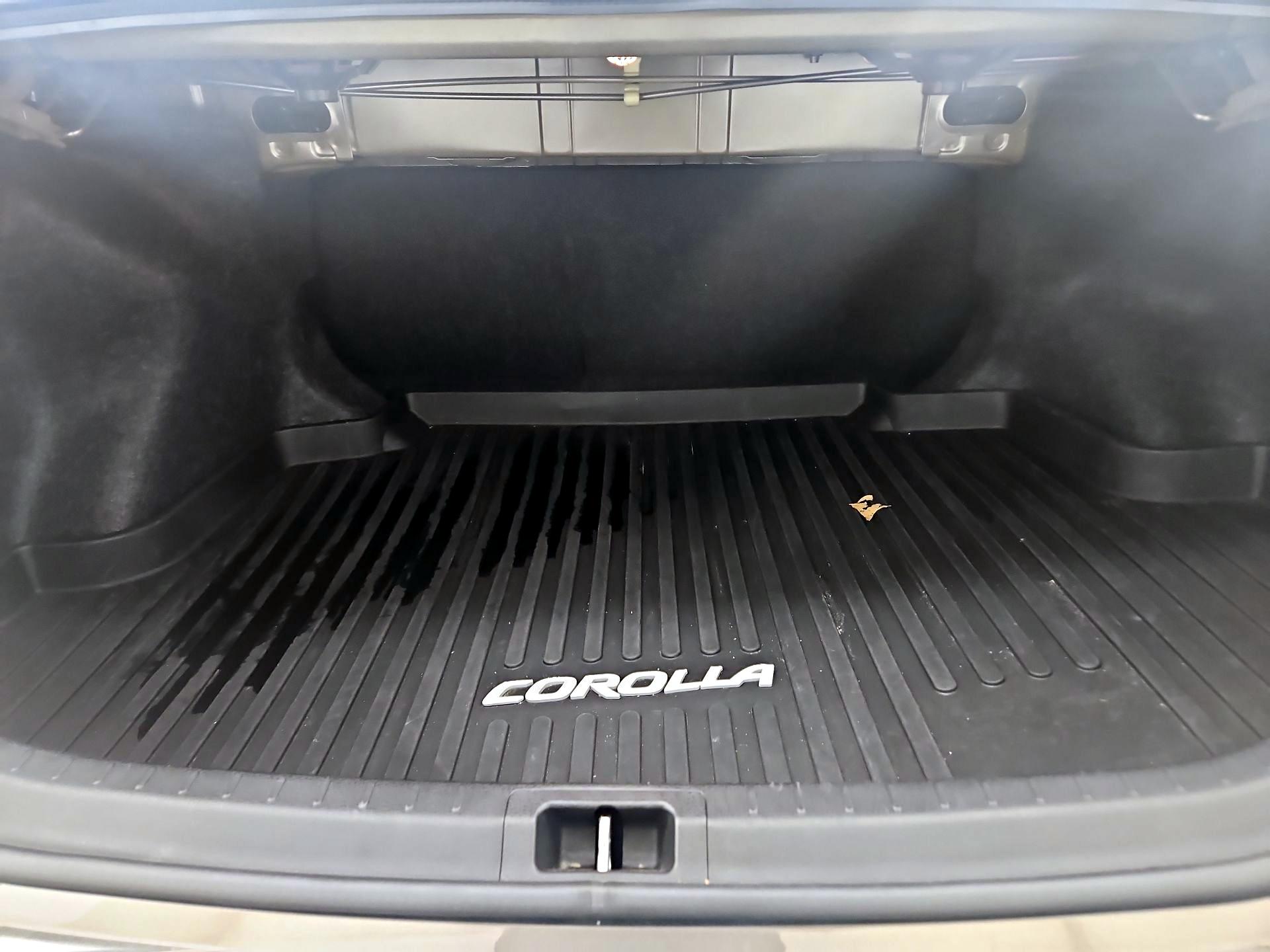 Thumbnail: 2018 Toyota Corolla - 20