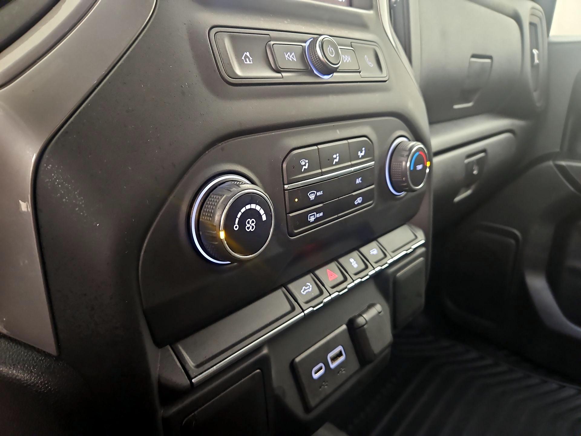 Thumbnail: 2021 Chevrolet Silverado 1500 - 16