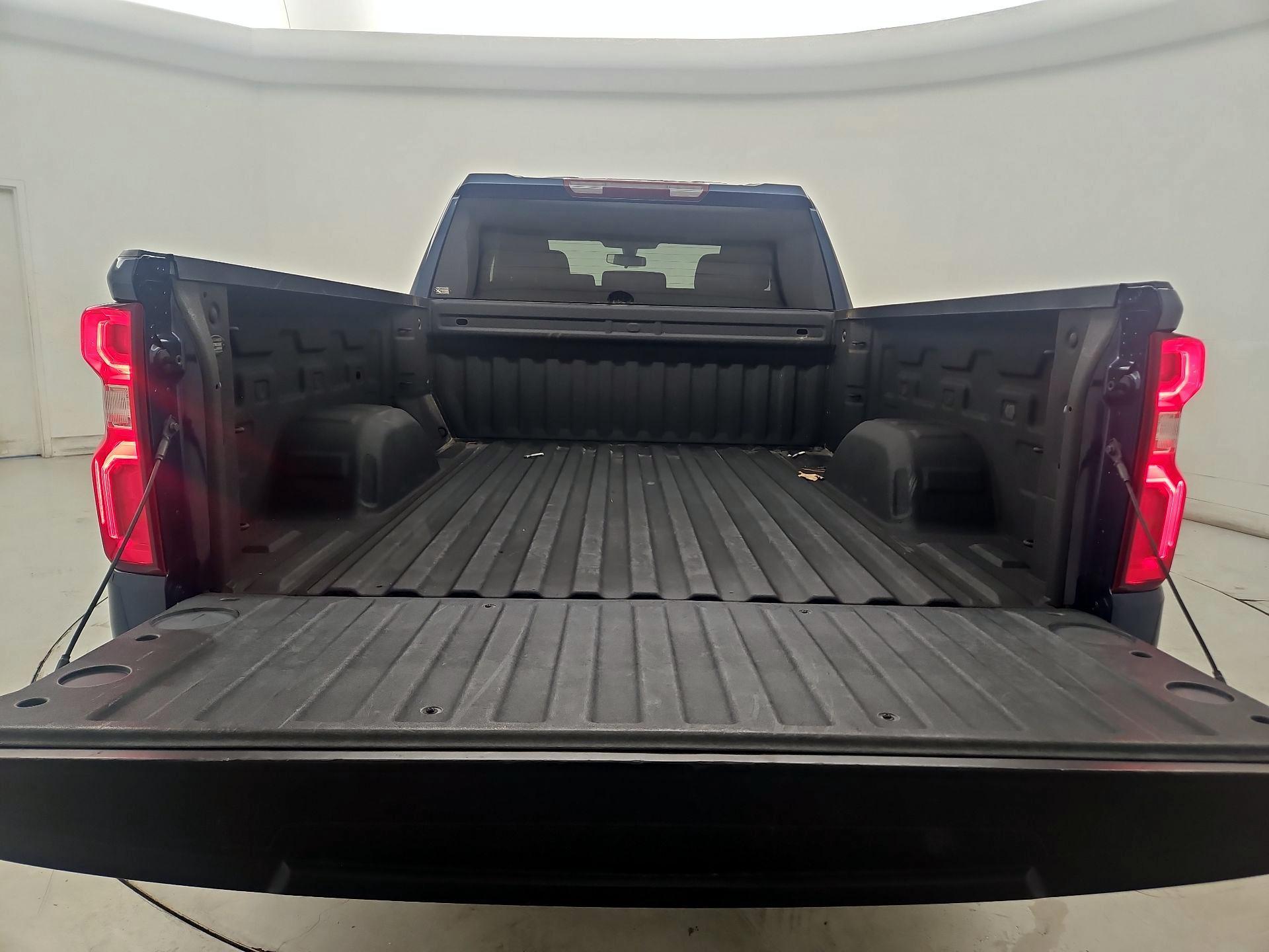 Thumbnail: 2021 Chevrolet Silverado 1500 - 20