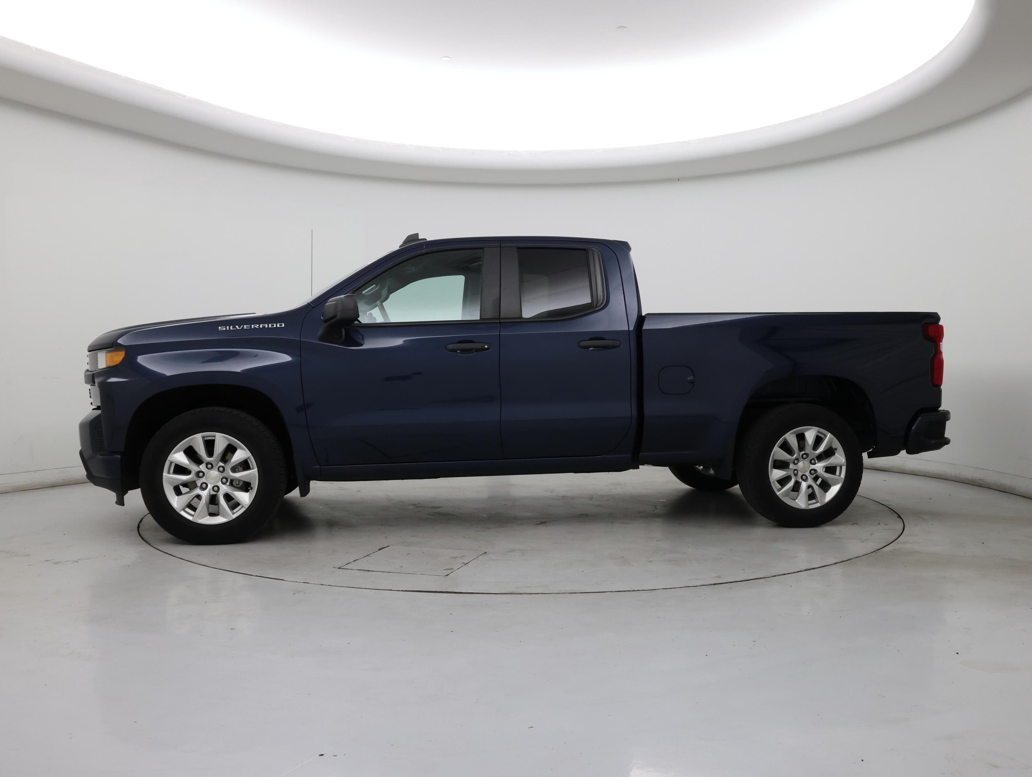 Thumbnail: 2021 Chevrolet Silverado 1500 - 3