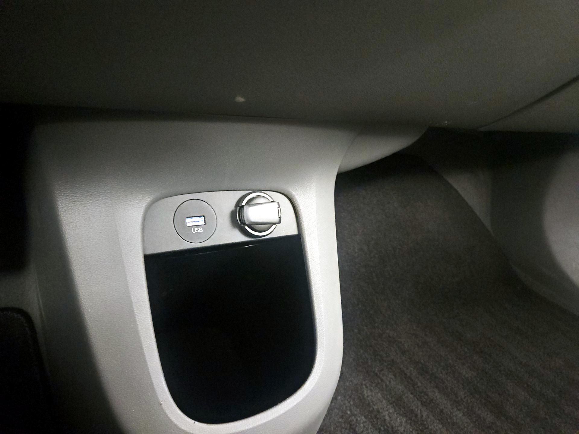 Thumbnail: 2022 Hyundai Ioniq 5 - 19